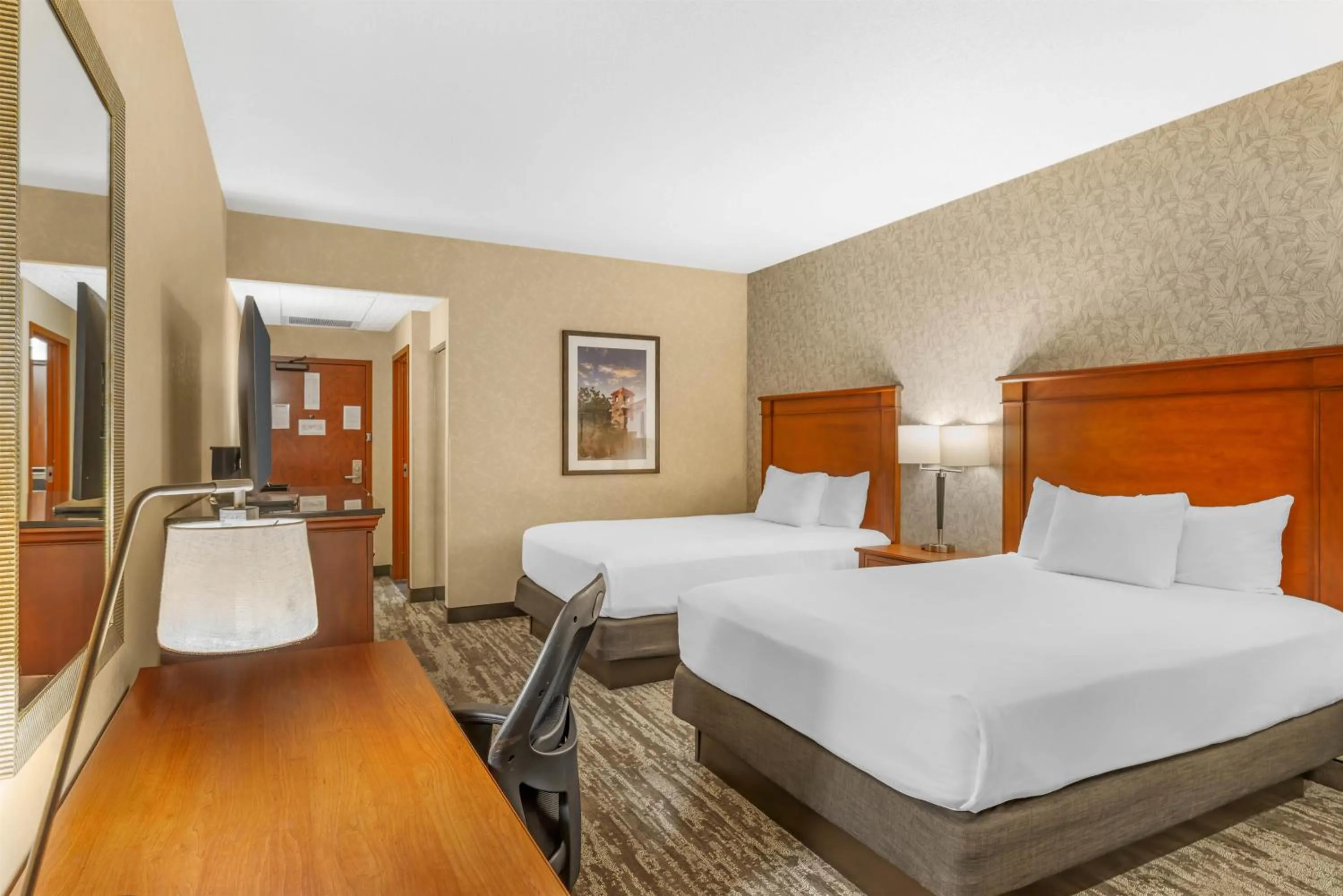 Bedroom, Bed in Drury Plaza Hotel St Louis Brentwood