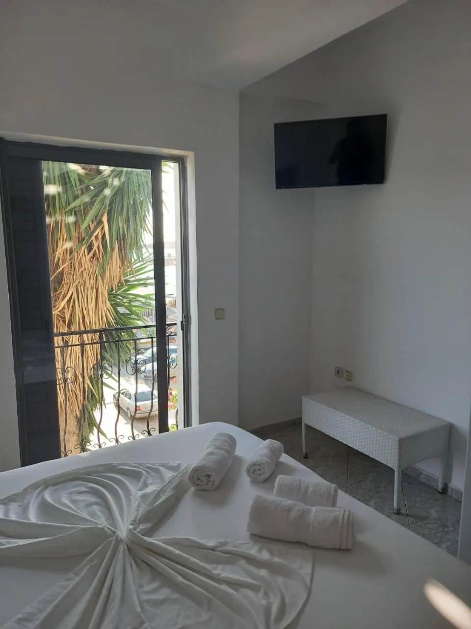 Bed in Sunset Aparthotel