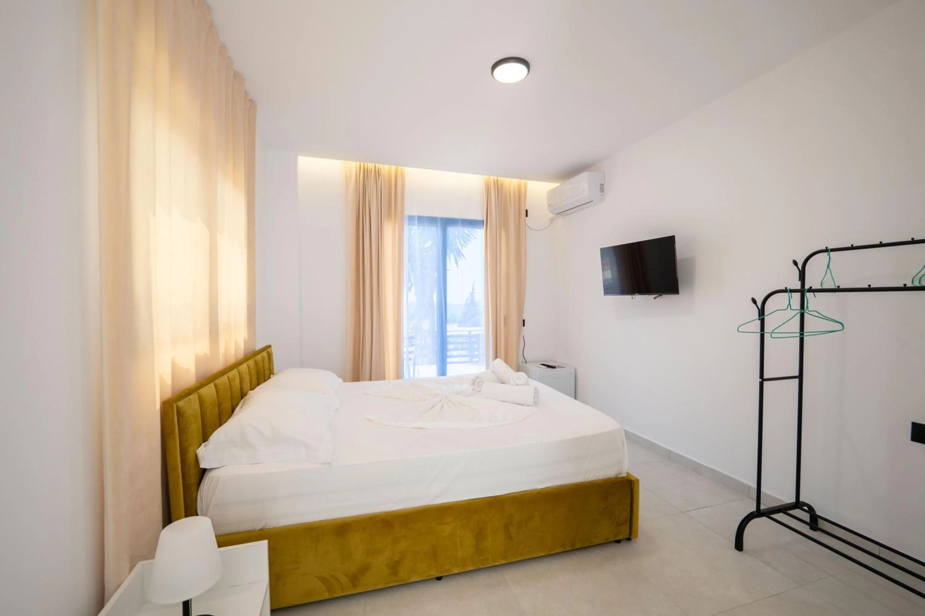 Photo of the whole room, Bed in Sunset Aparthotel