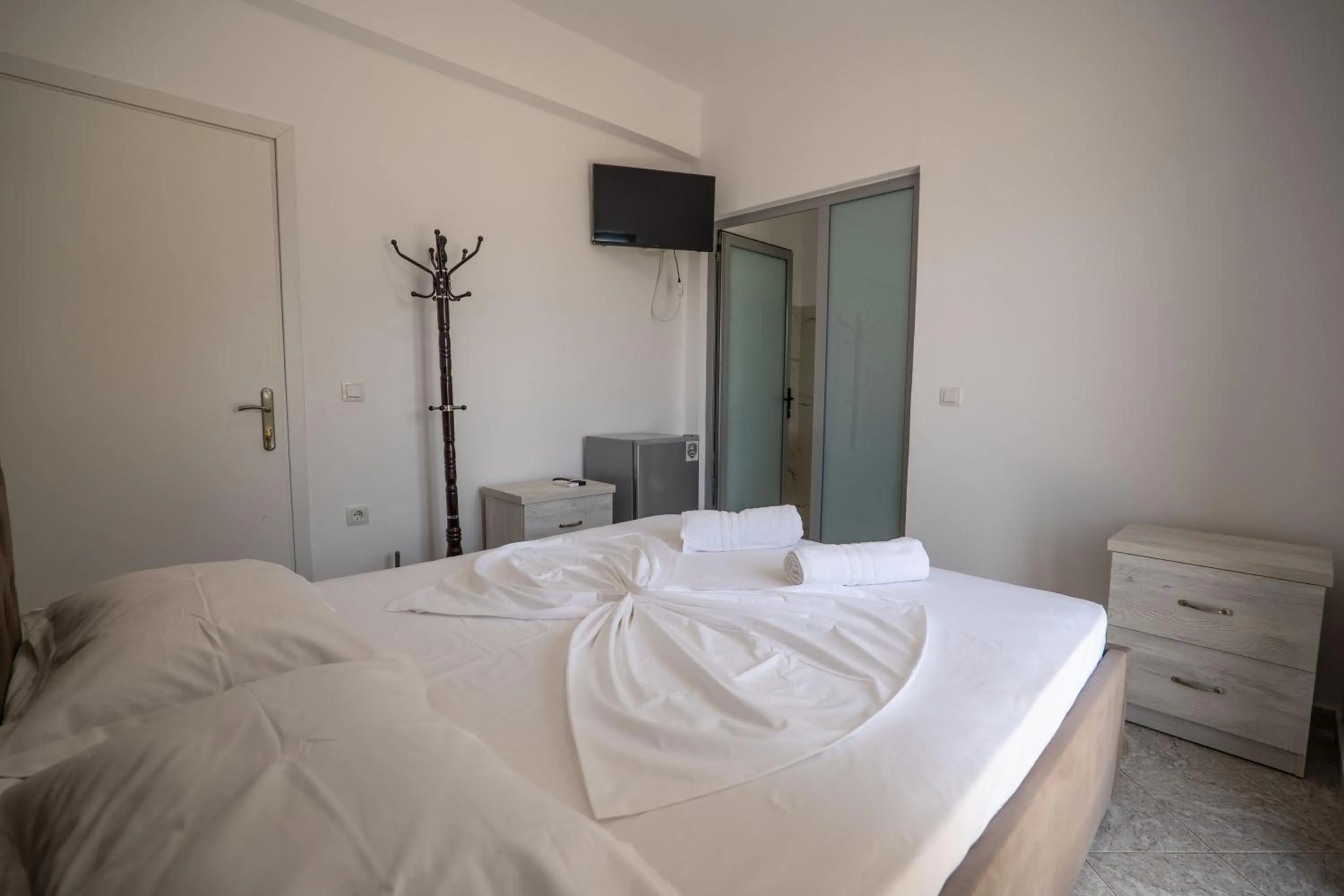 Bed in Sunset Aparthotel