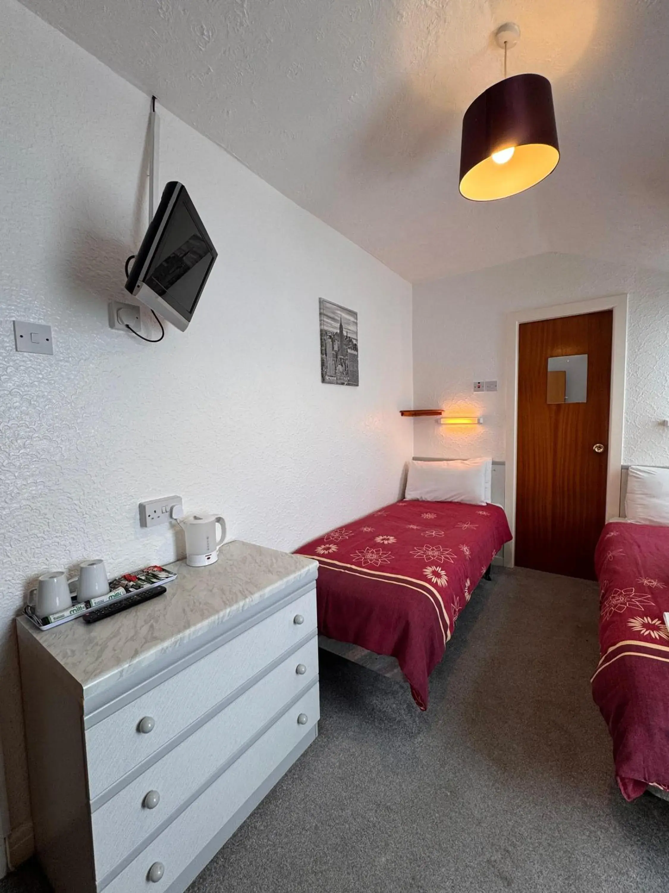 Twin Room in OYO Delton Hotel Blackpool Pleasure Beach Twin Room in OYO Delton Hotel Blackpool Pleasure Beach