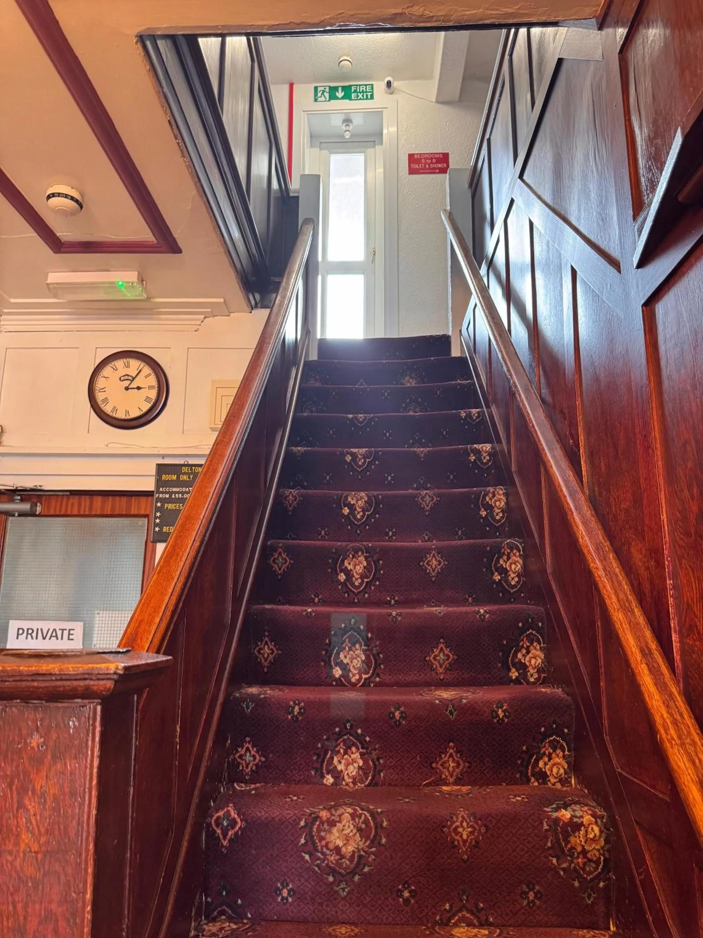 Lobby or reception in OYO Delton Hotel Blackpool Pleasure Beach