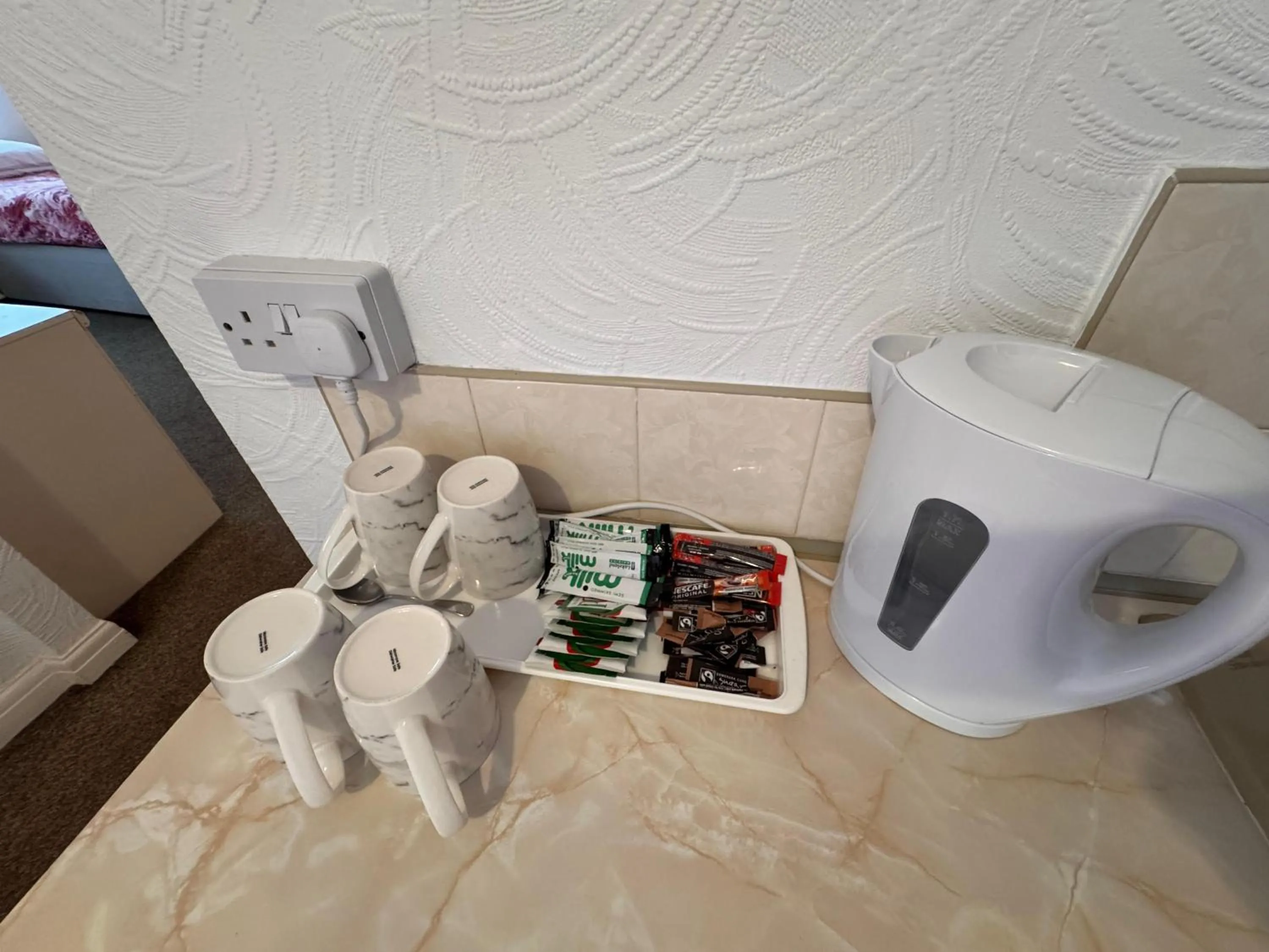 Bathroom in OYO Delton Hotel Blackpool Pleasure Beach