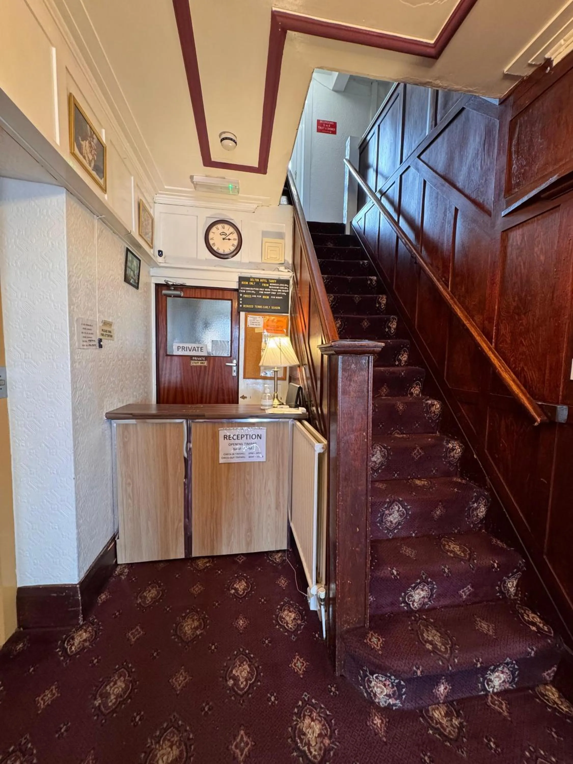 Lobby or reception in OYO Delton Hotel Blackpool Pleasure Beach