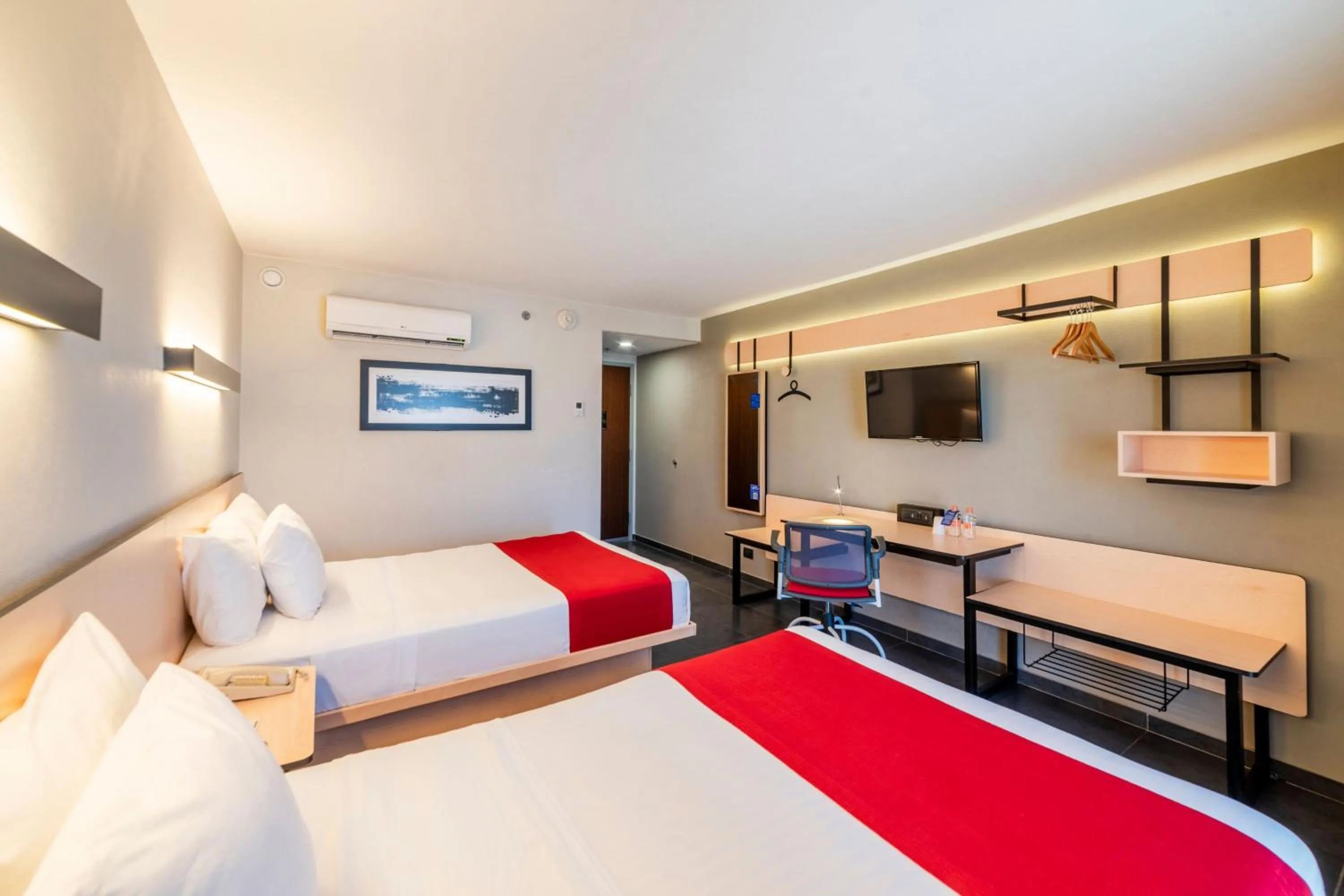 Bedroom, Bed in City Express by Marriott Paraiso