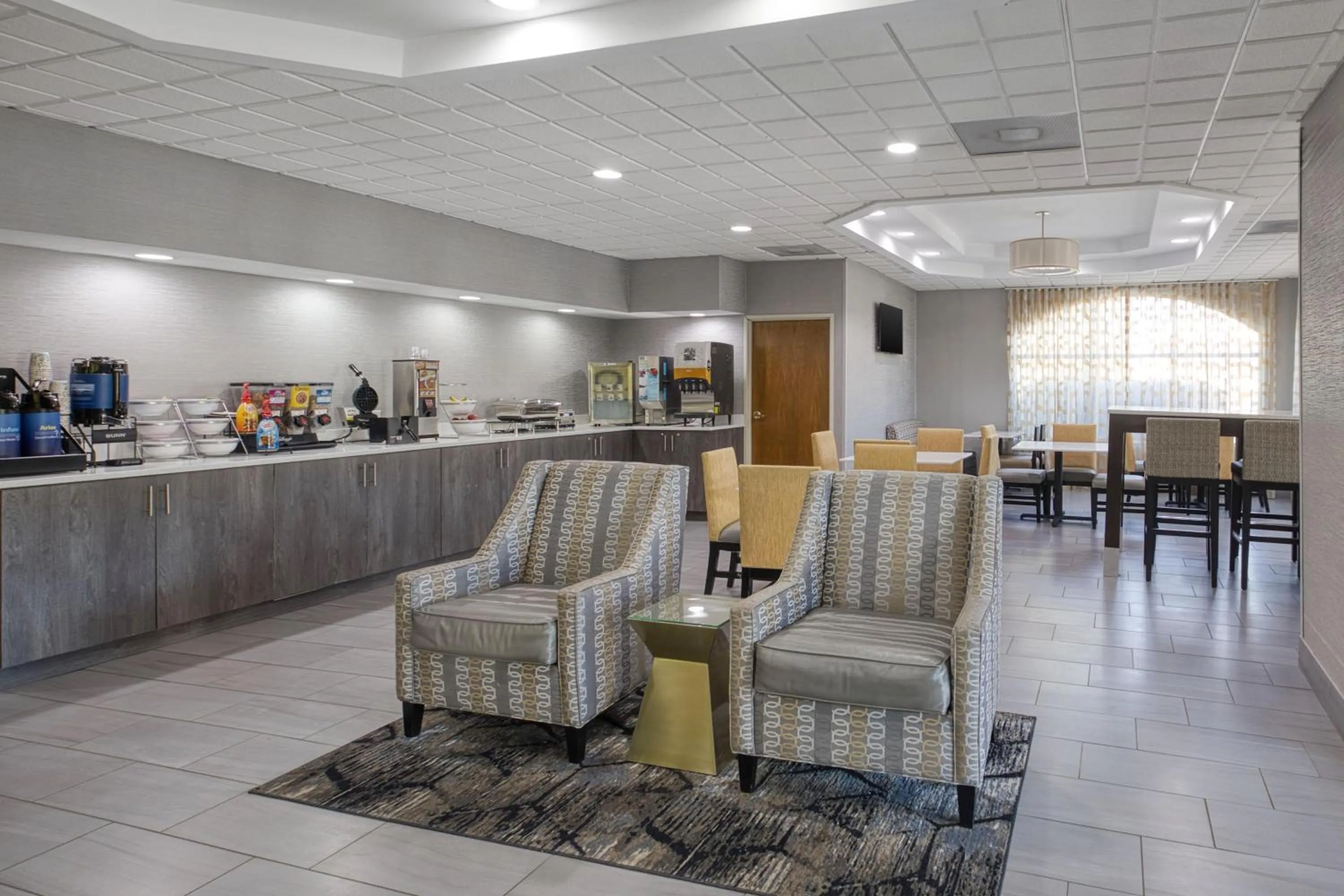 Lobby or reception in Best Western Executive Inn & Suites