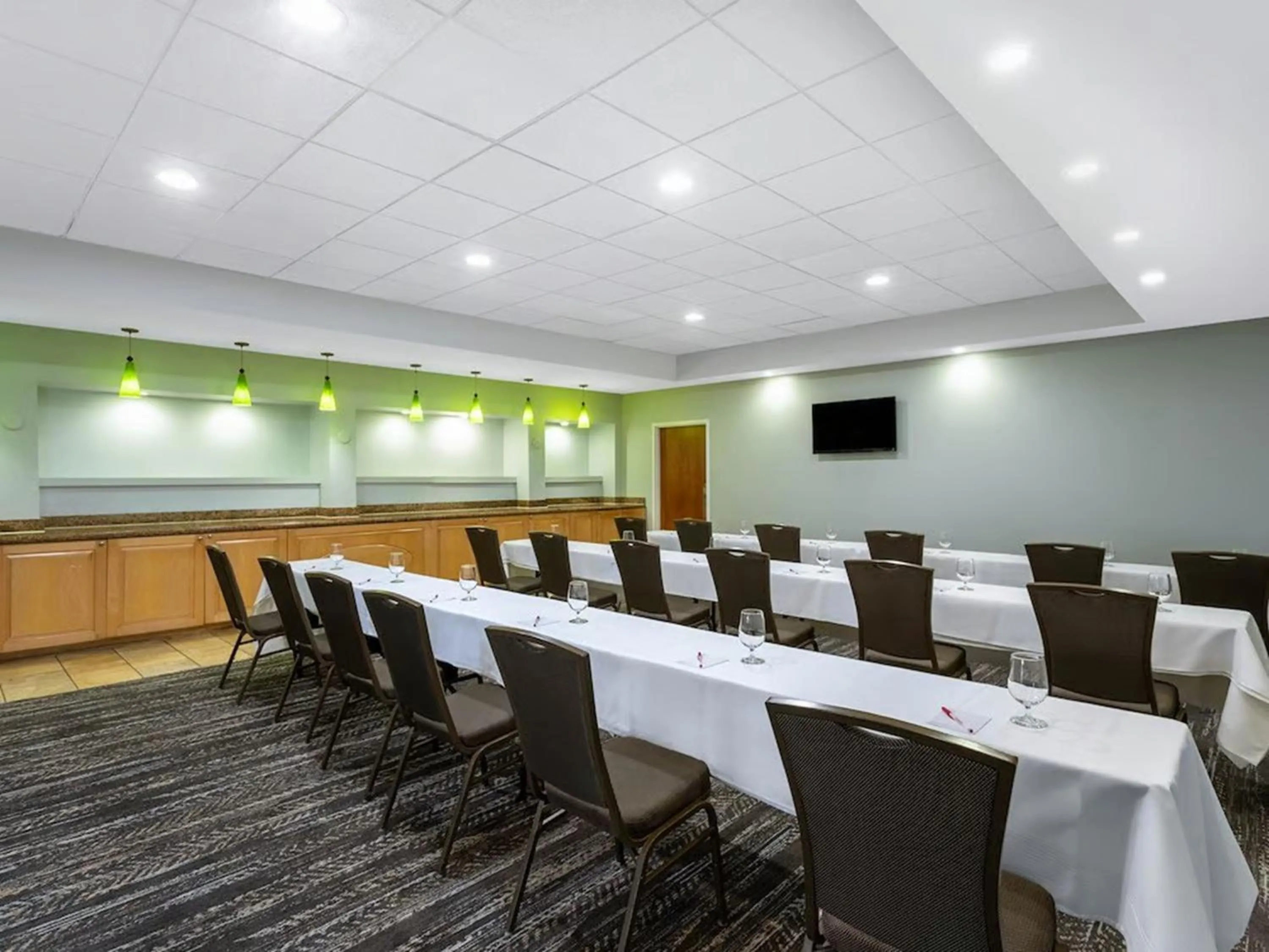 Meeting/conference room in 88 Palms Hotel & Event Center