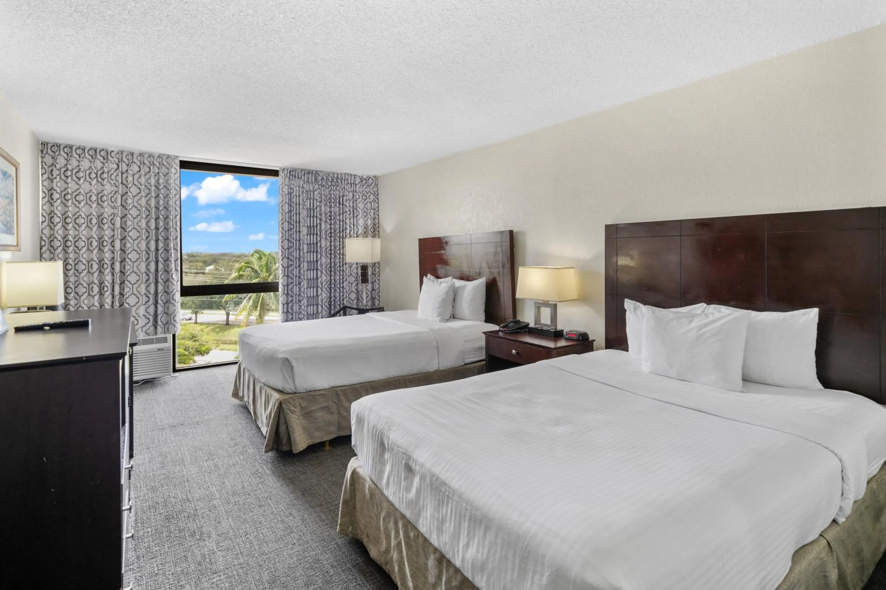 Bedroom, Bed in 88 Palms Hotel & Event Center