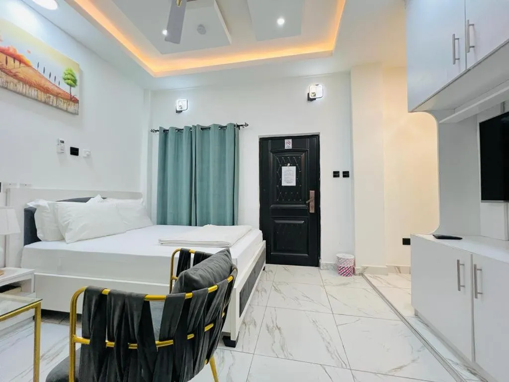 Bed in Kamara Lakeview Hotel