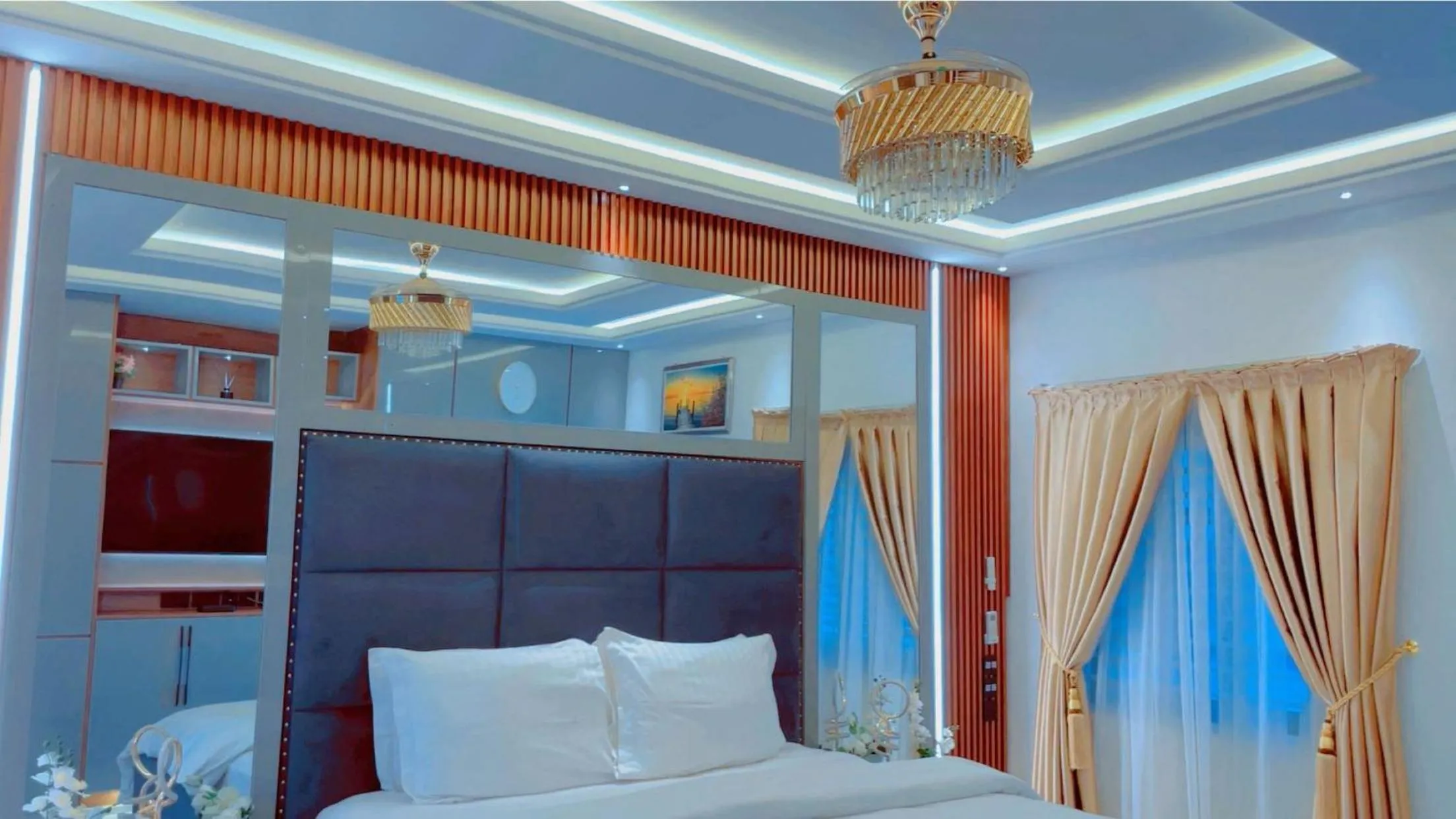 Kamara Lakeview Hotel