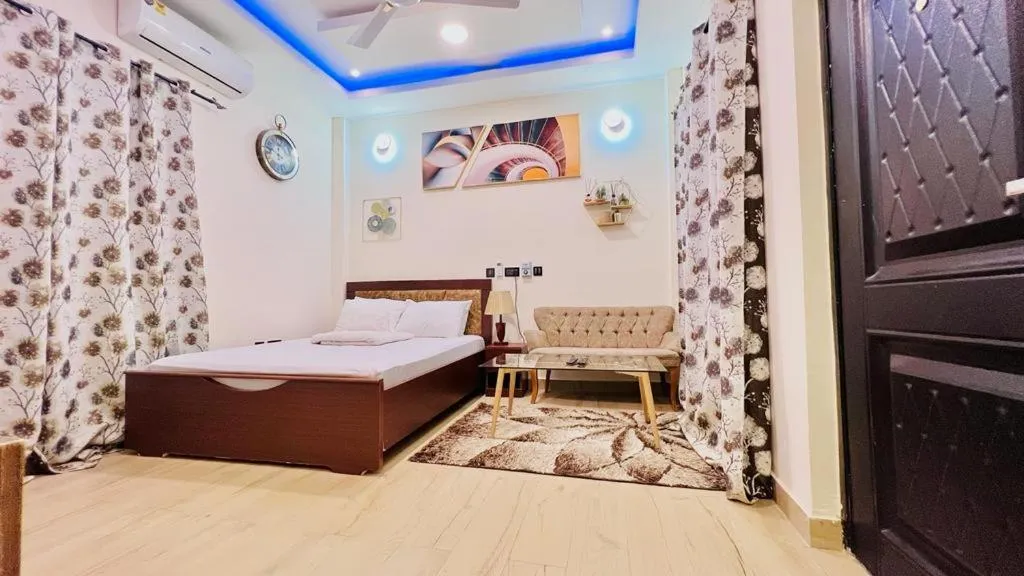 Bed in Kamara Lakeview Hotel