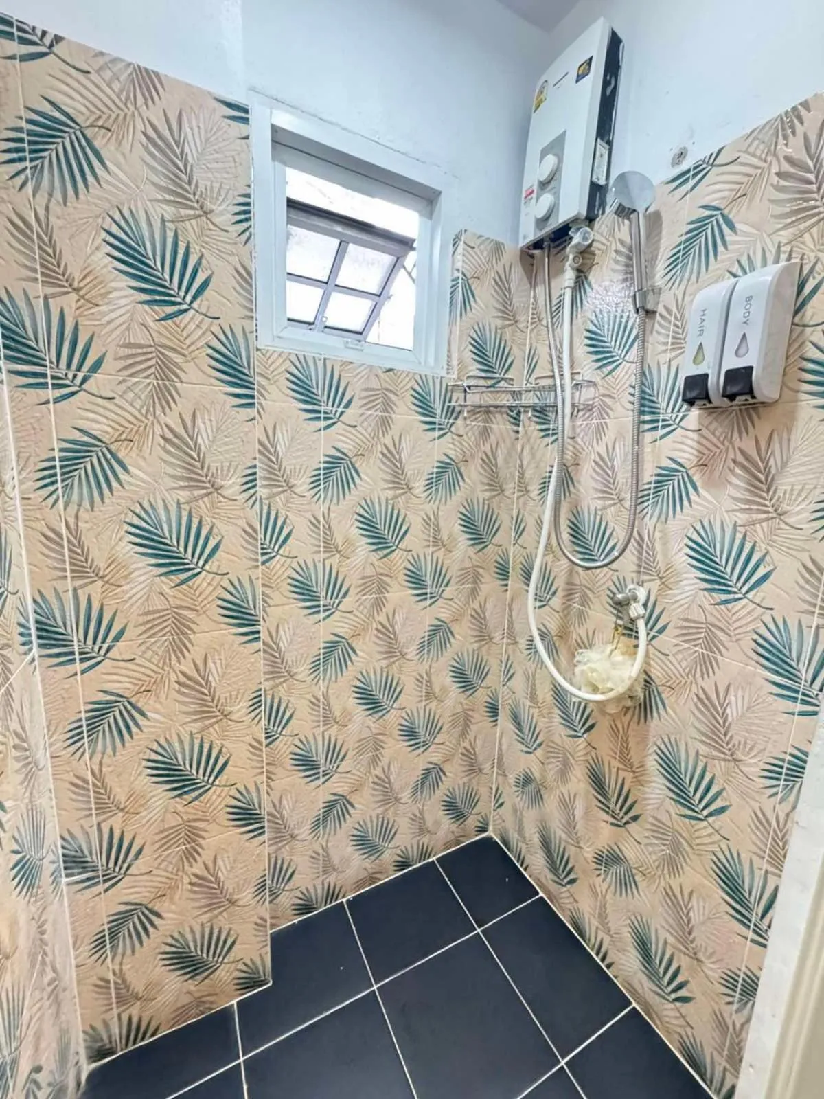 Shower in Comfy Crib Hostel