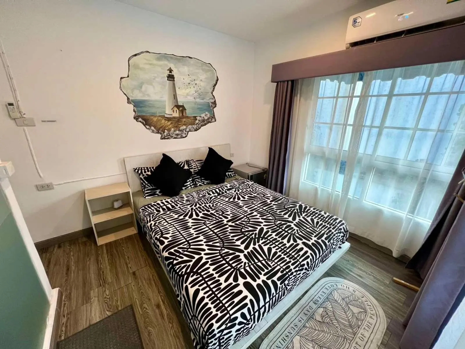 Bedroom, Bed in Comfy Crib Hostel