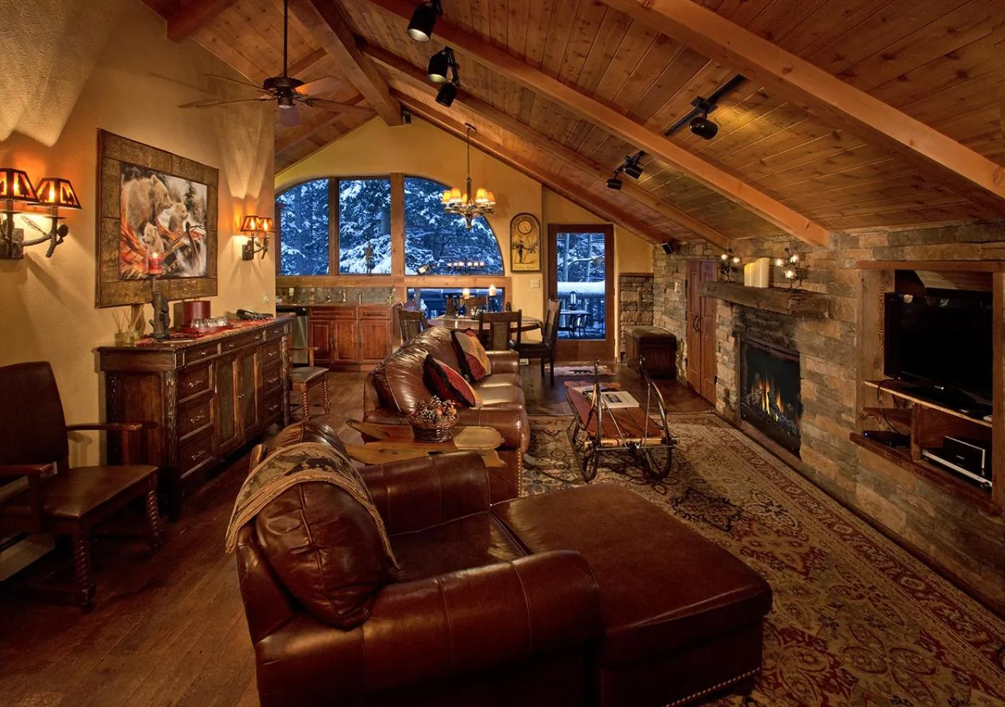 Living room in Alpine Village Suites