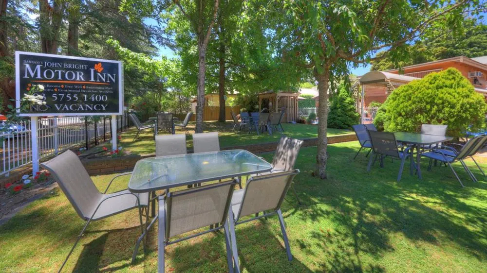 Barrass's John Bright Motor Inn