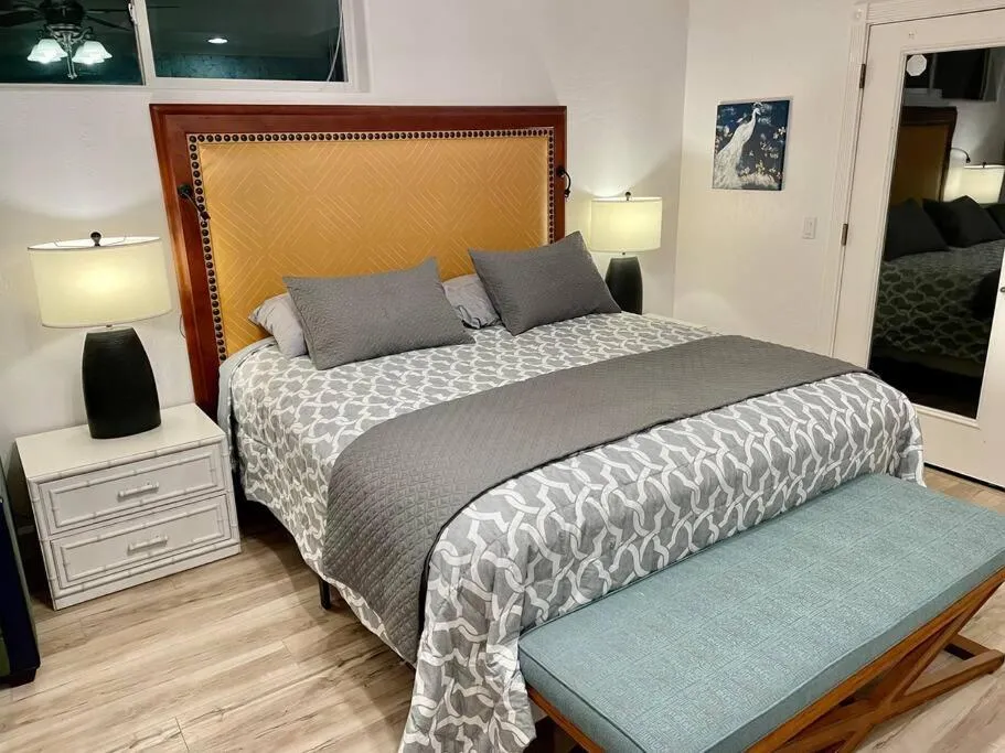 Bed in White Feather Suite Hot Tub Private Sleeps 2