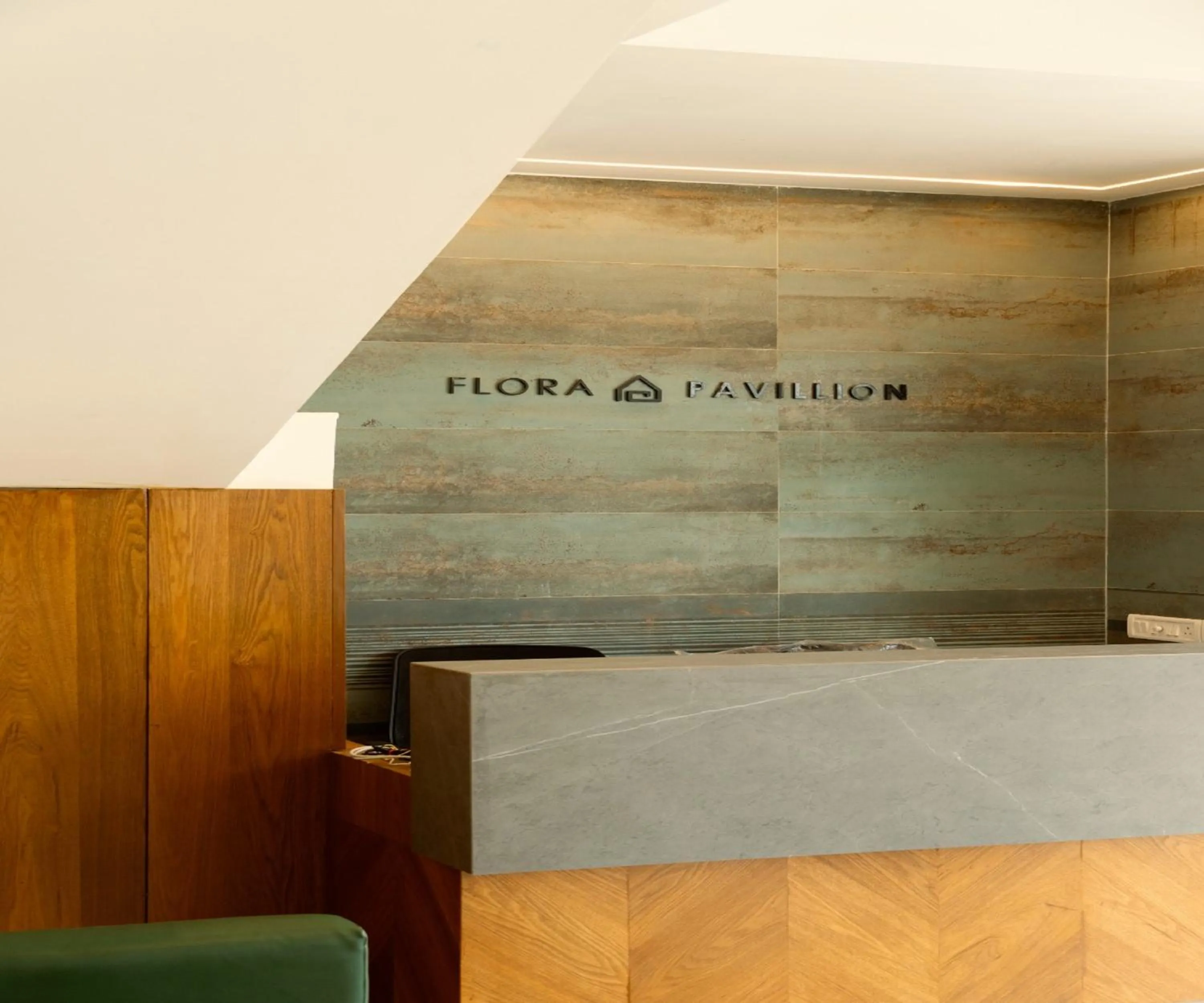 Lobby or reception in Flora Pavillion Near Global Hospital Perumbakkam