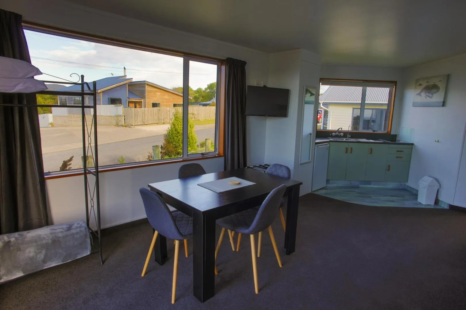 Kitchen or kitchenette in Kaka Point Motels