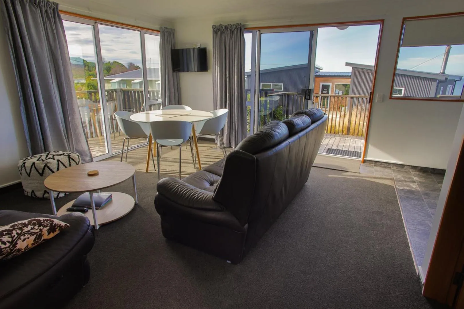 Living room in Kaka Point Motels