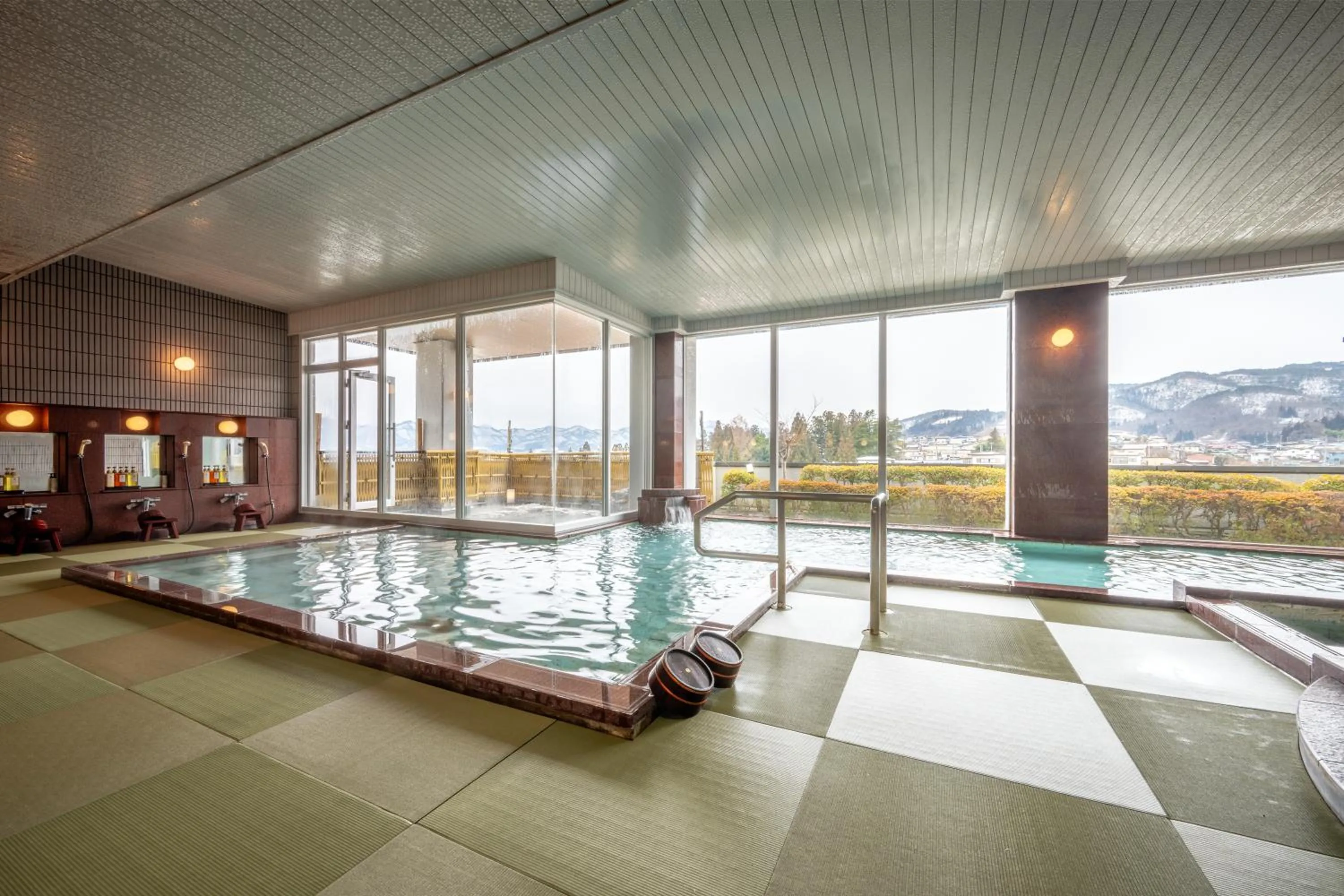 Hot Spring Bath in Kami no yama Azumaya