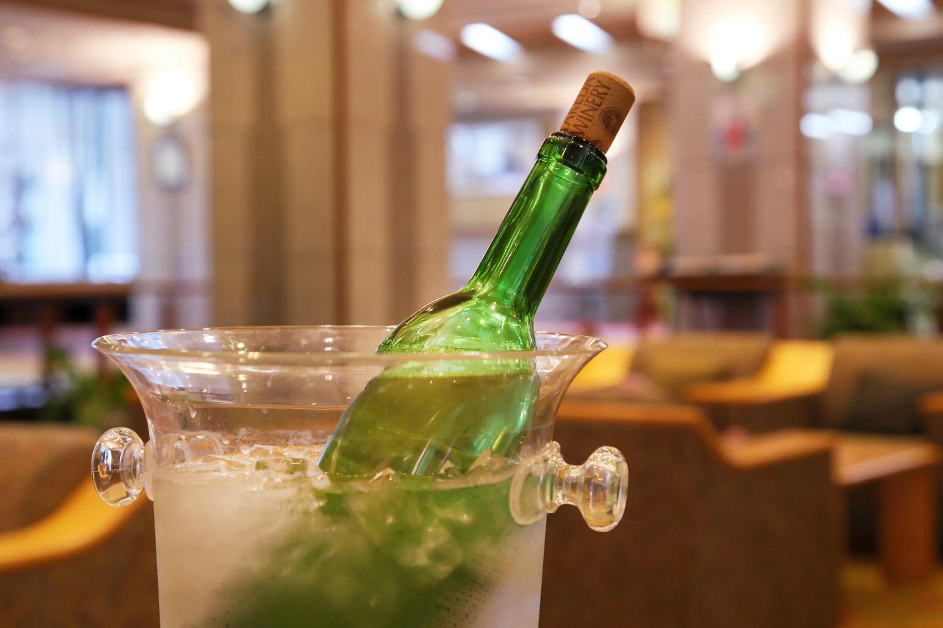 Lounge or bar in Kami no yama Azumaya