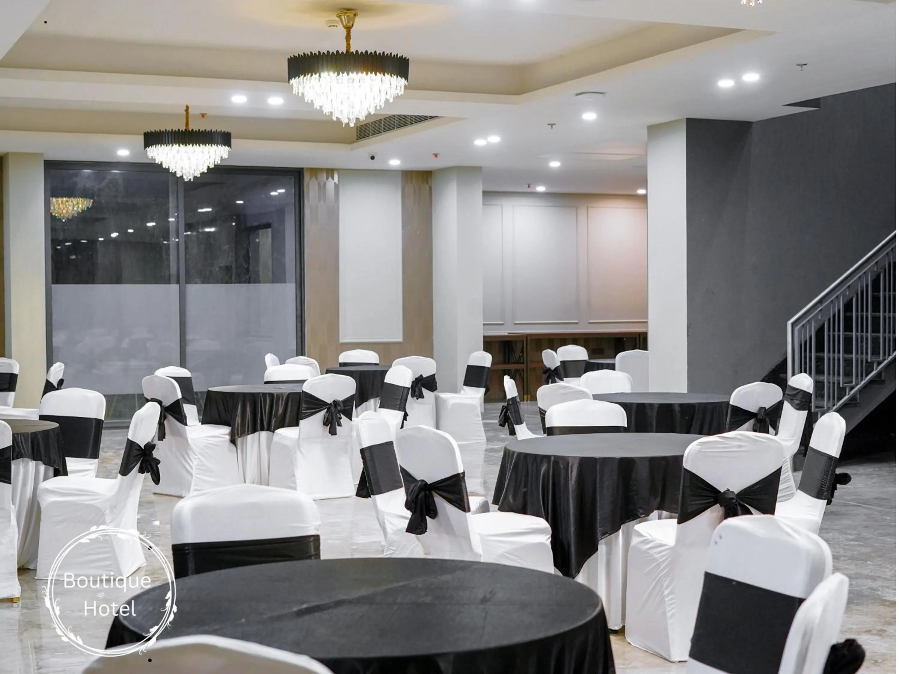 Banquet/Function facilities in Saltstayz Select - Golf Course Road & Sector 57