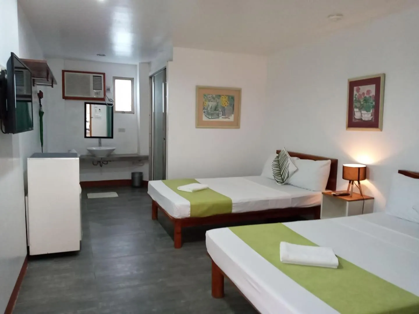 Photo of the whole room, Bed in MR Holidays Hotel