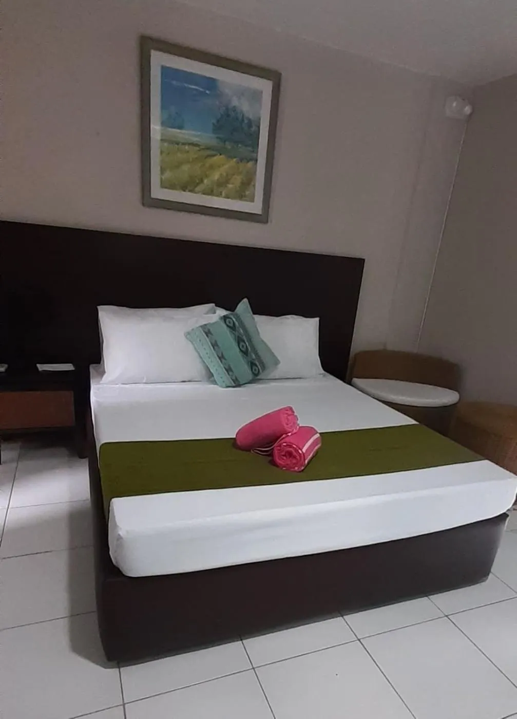 Bed in MR Holidays Hotel