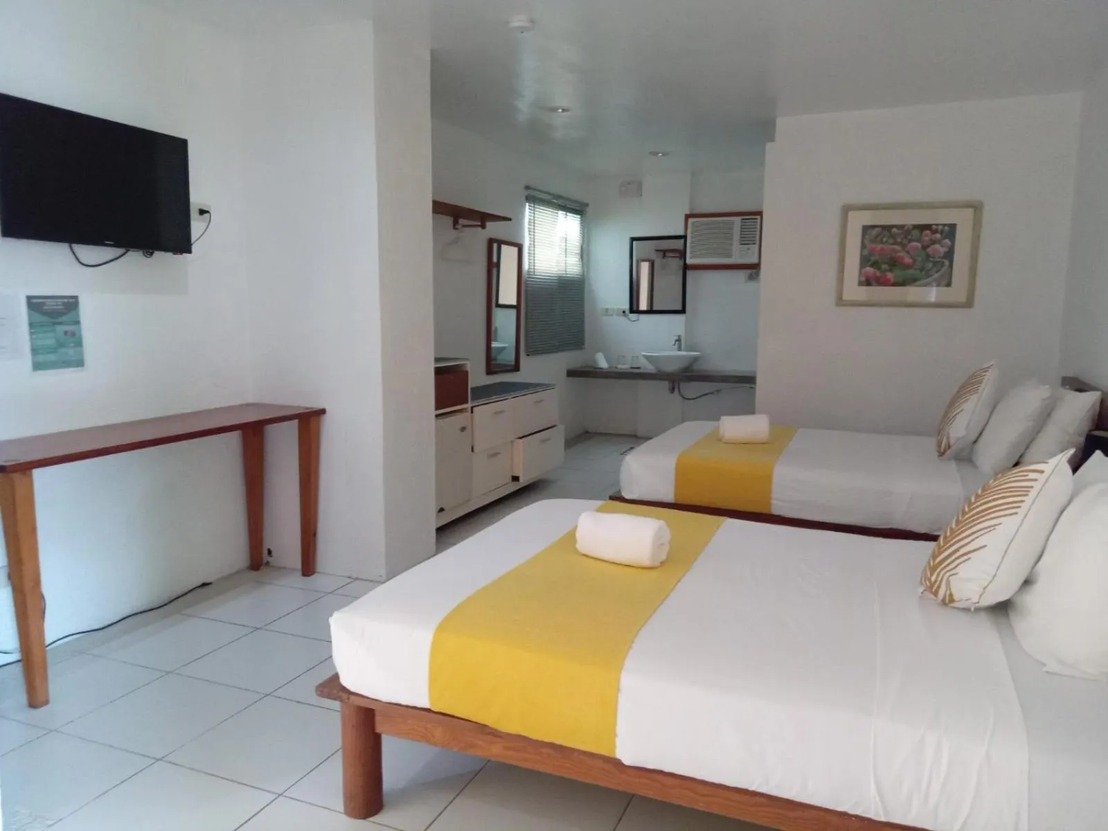 Photo of the whole room, Bed in MR Holidays Hotel