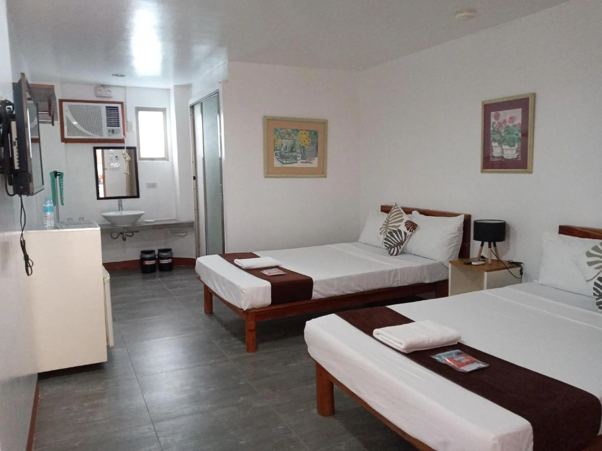 Photo of the whole room, Bed in MR Holidays Hotel