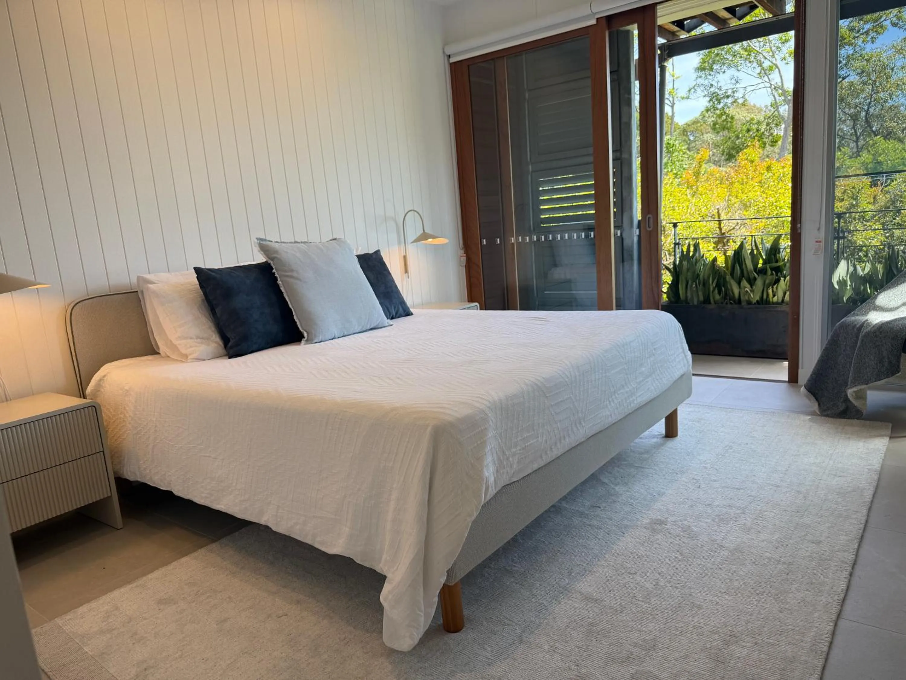 Bedroom, Bed in Noosa Residences