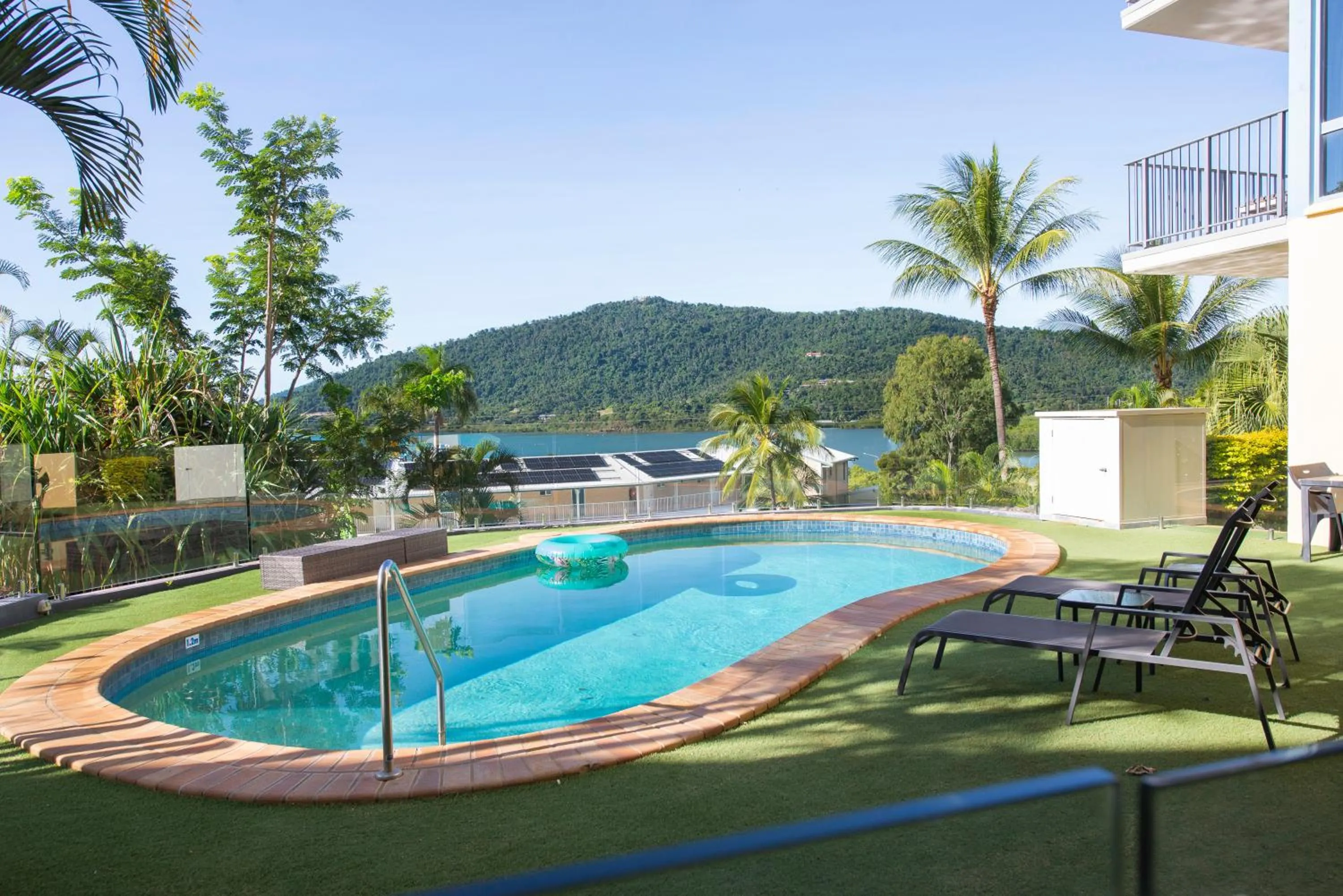 Swimming pool in Coral Sea Vista Apartments