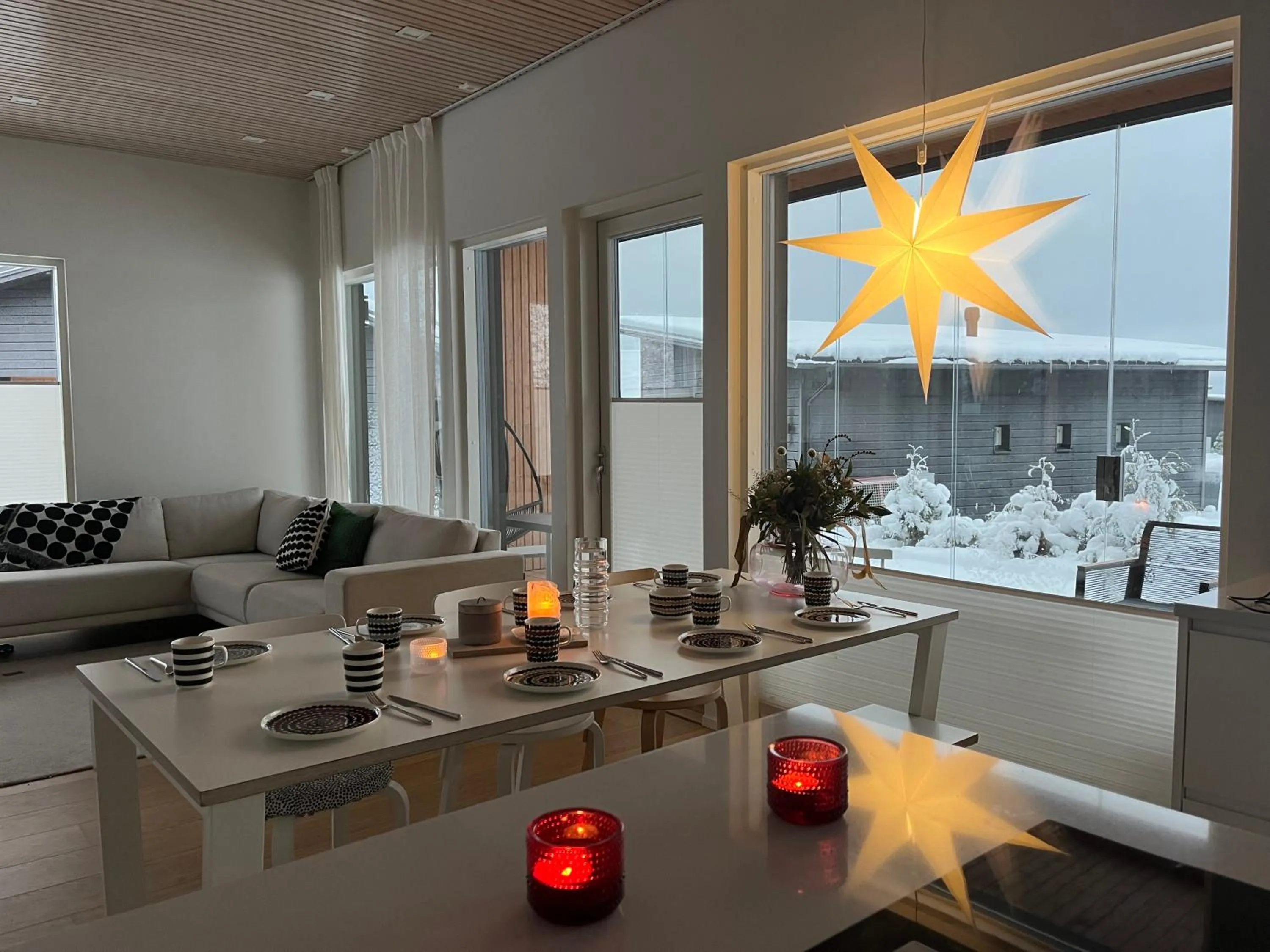 Restaurant/places to eat in Villa Vennivaara