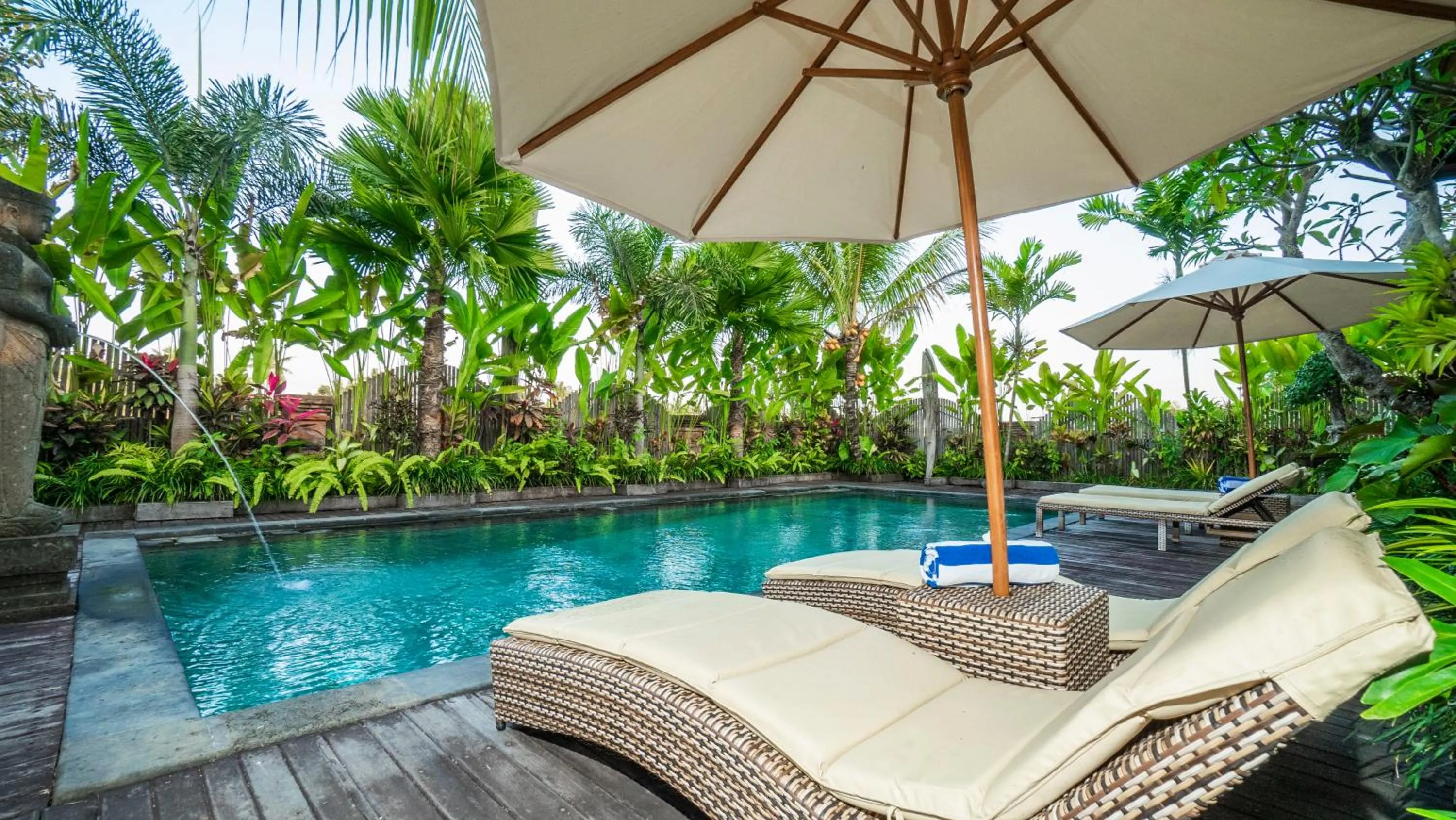 Swimming pool in Gayatri Retreat Ubud