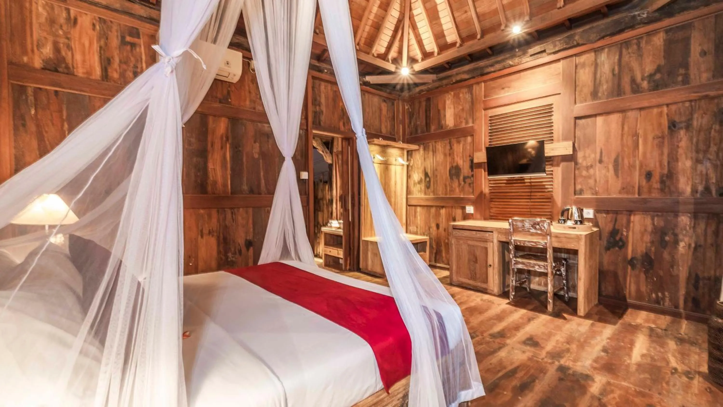 Bedroom, Bed in Gayatri Retreat Ubud