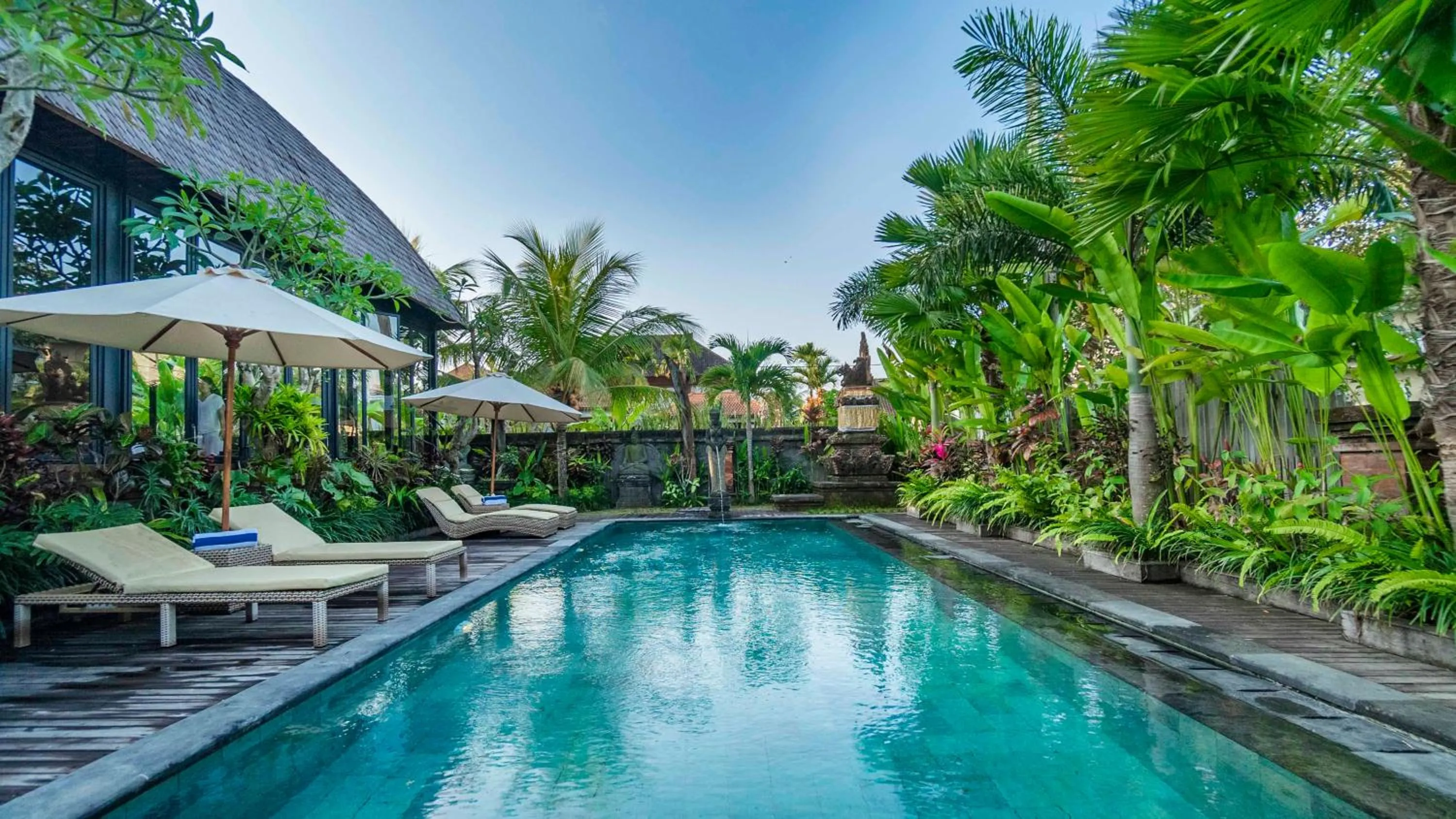 Swimming pool in Gayatri Retreat Ubud
