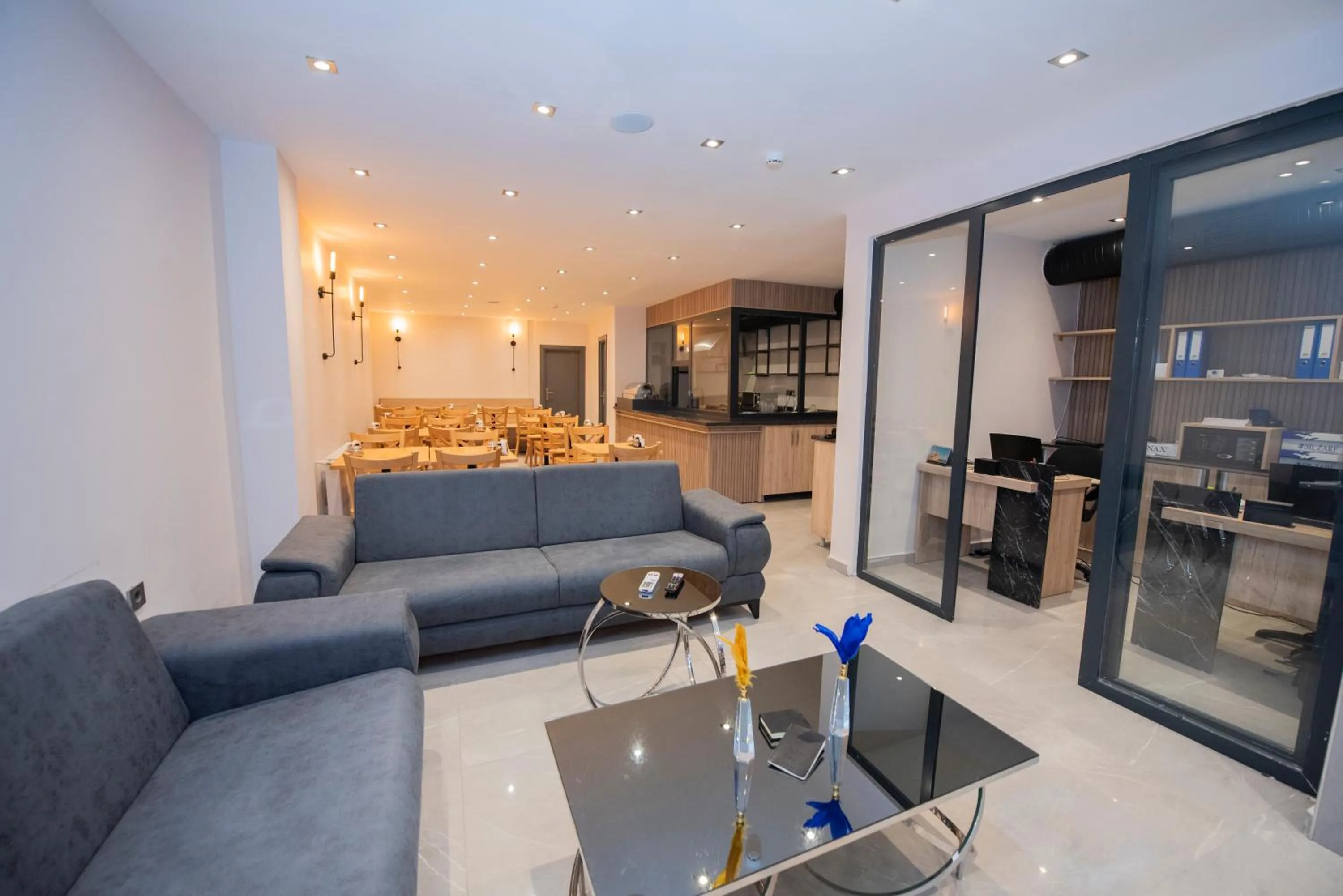 Kitchen or kitchenette in Mahya Hotel