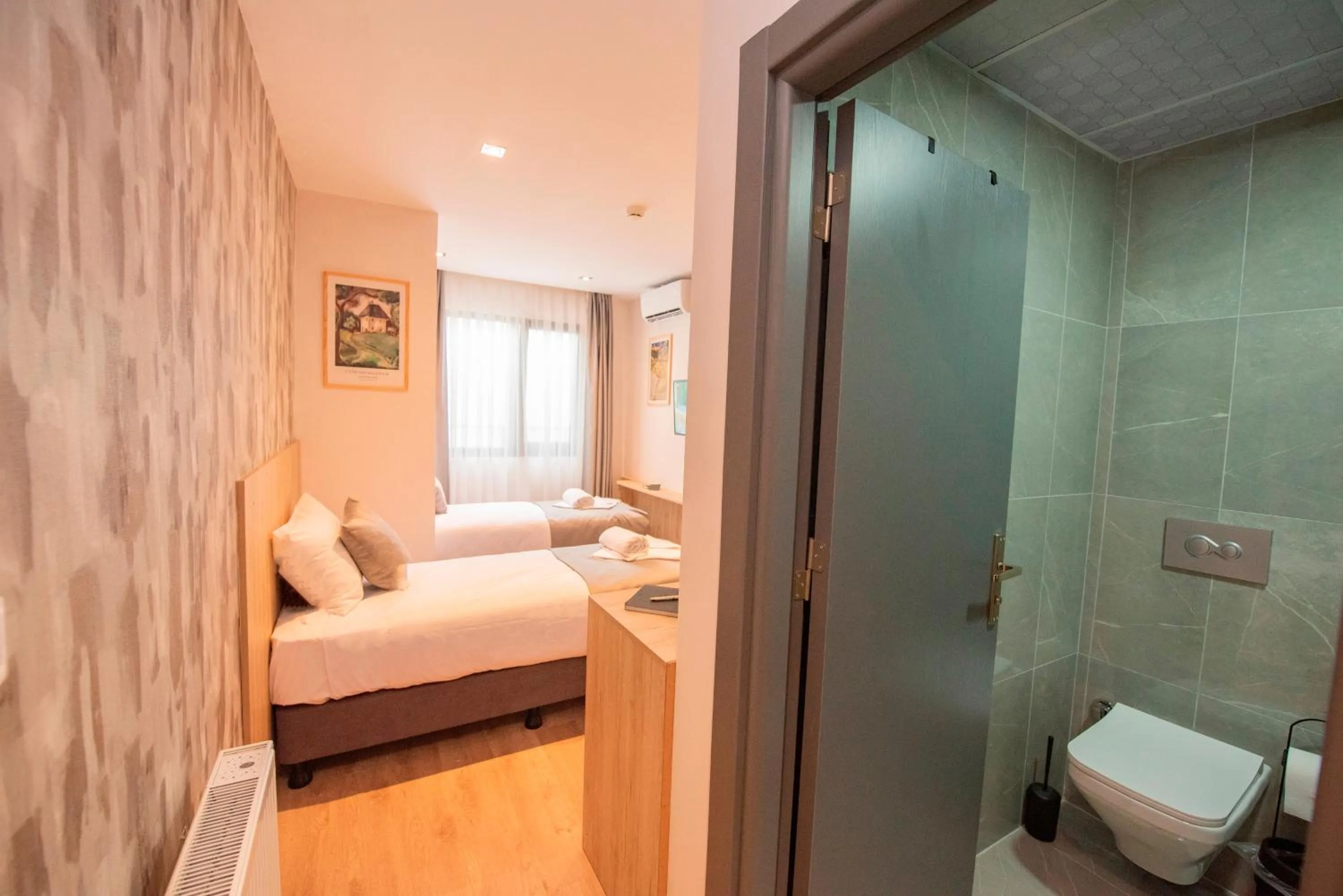 Shower, Bed in Mahya Hotel