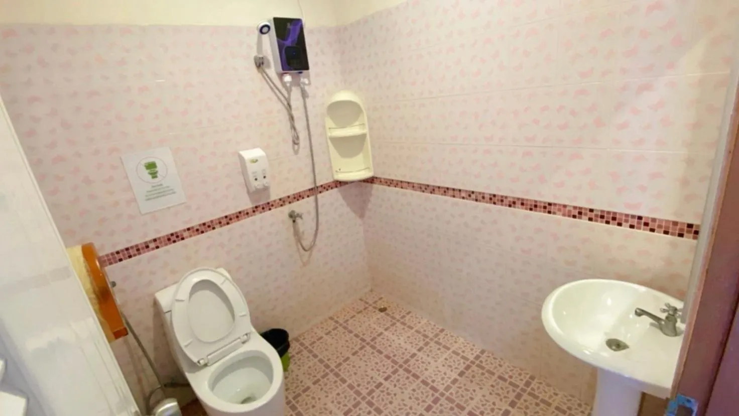 Shower in Lotus Hostel Beach Koh Tao