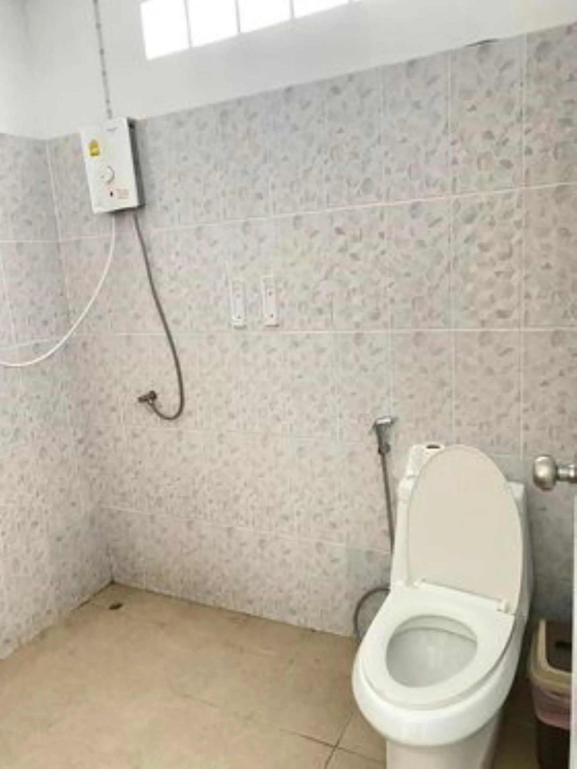 Shower in Lotus Hostel Beach Koh Tao