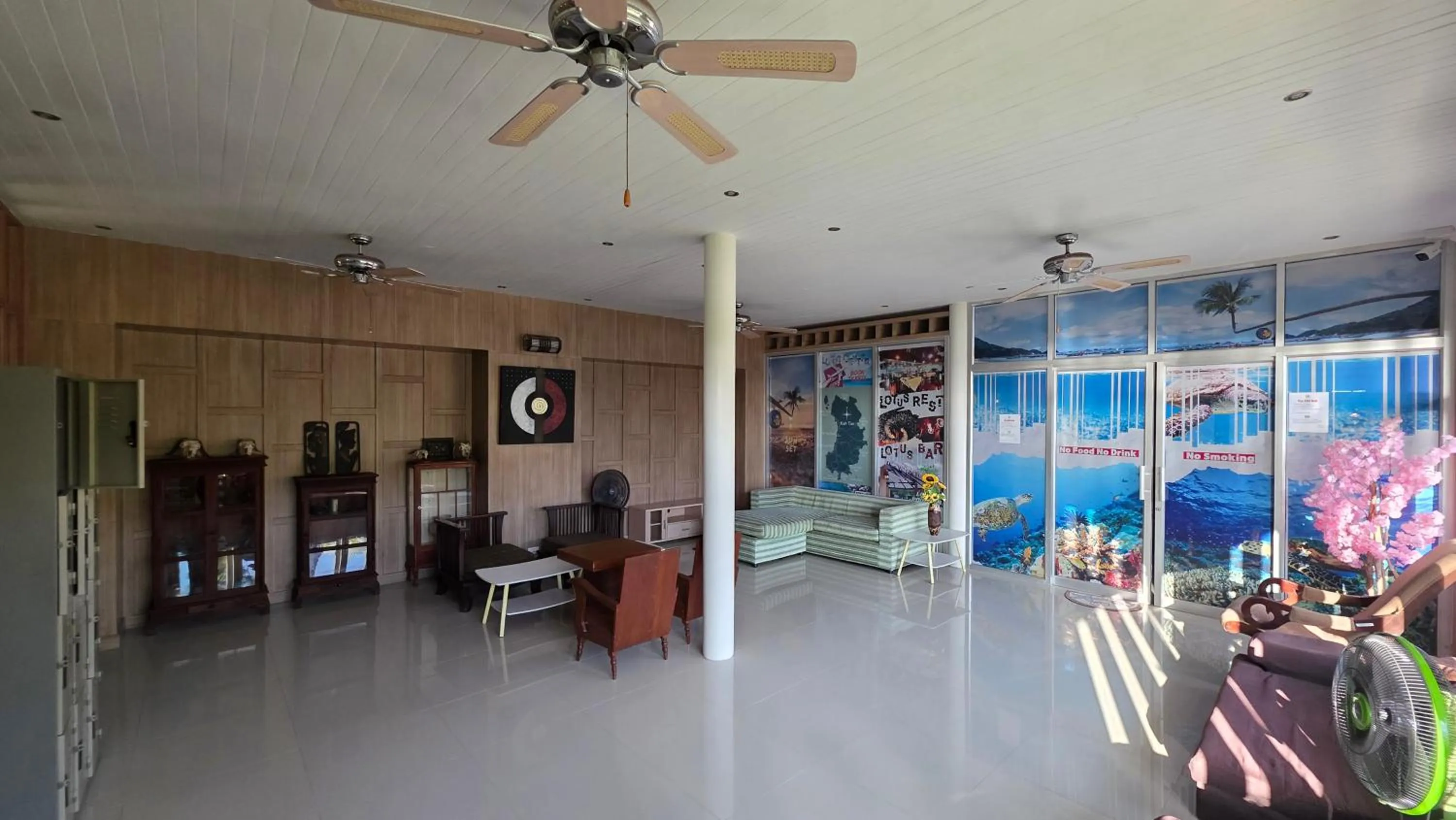 Lotus Hostel Beach Koh Tao