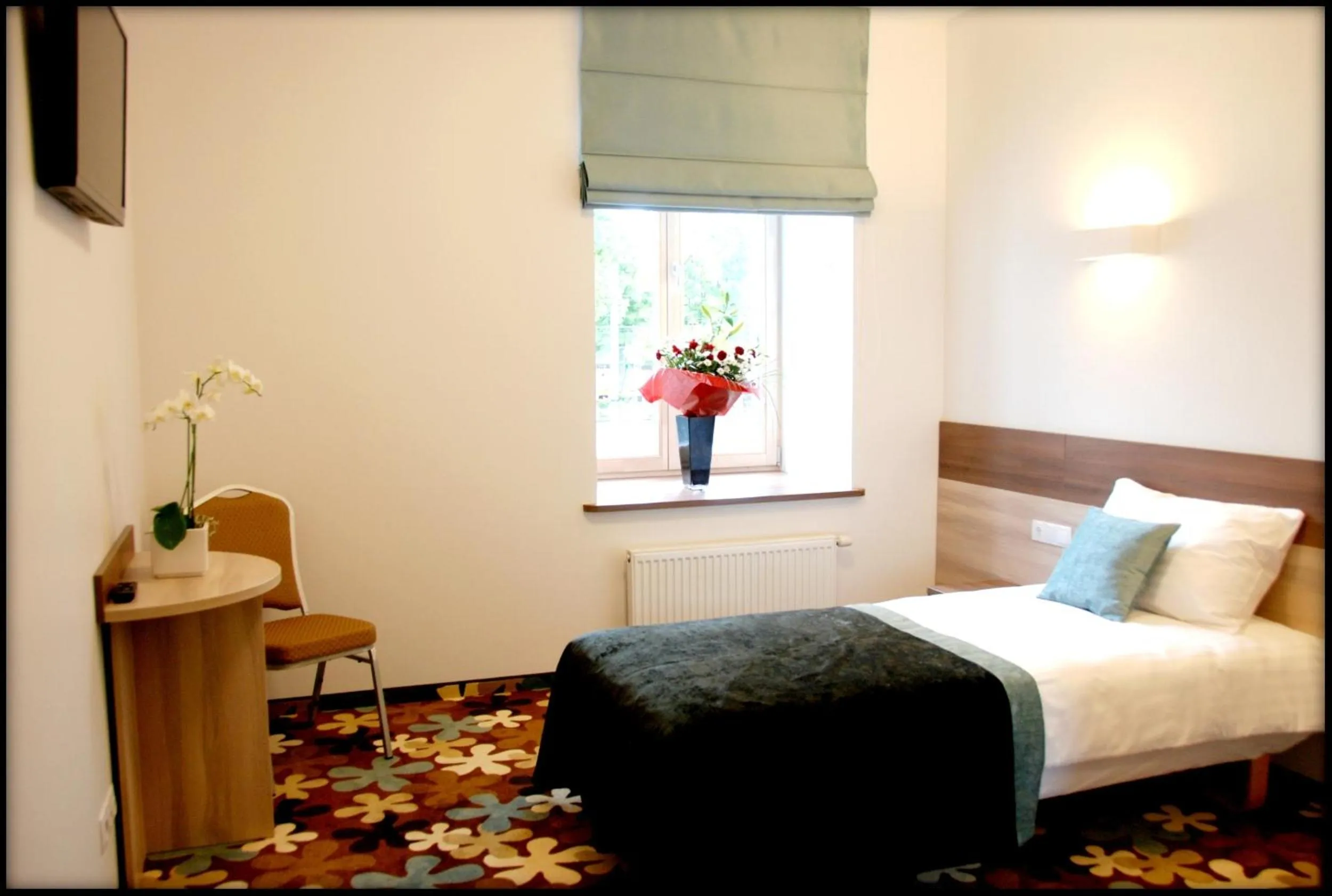 Photo of the whole room, Bed in Algiro Hotel