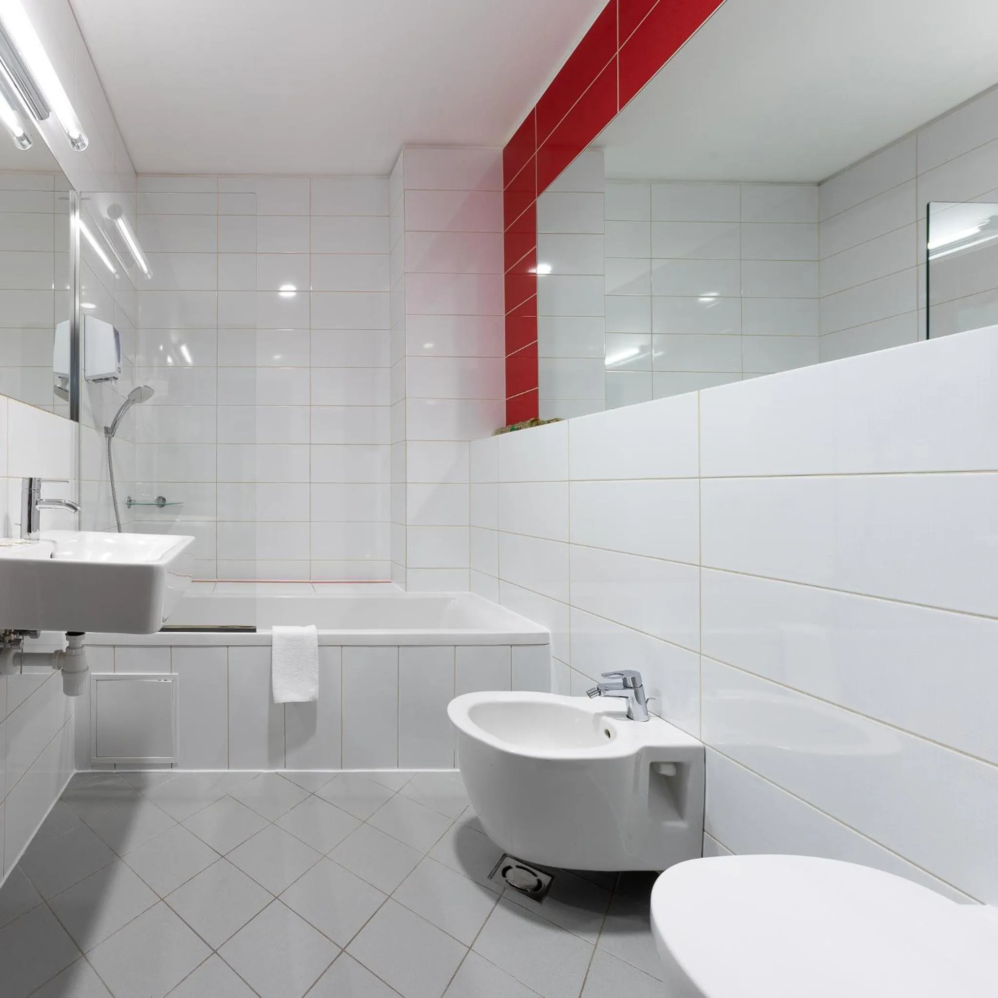 Toilet in Algiro Hotel