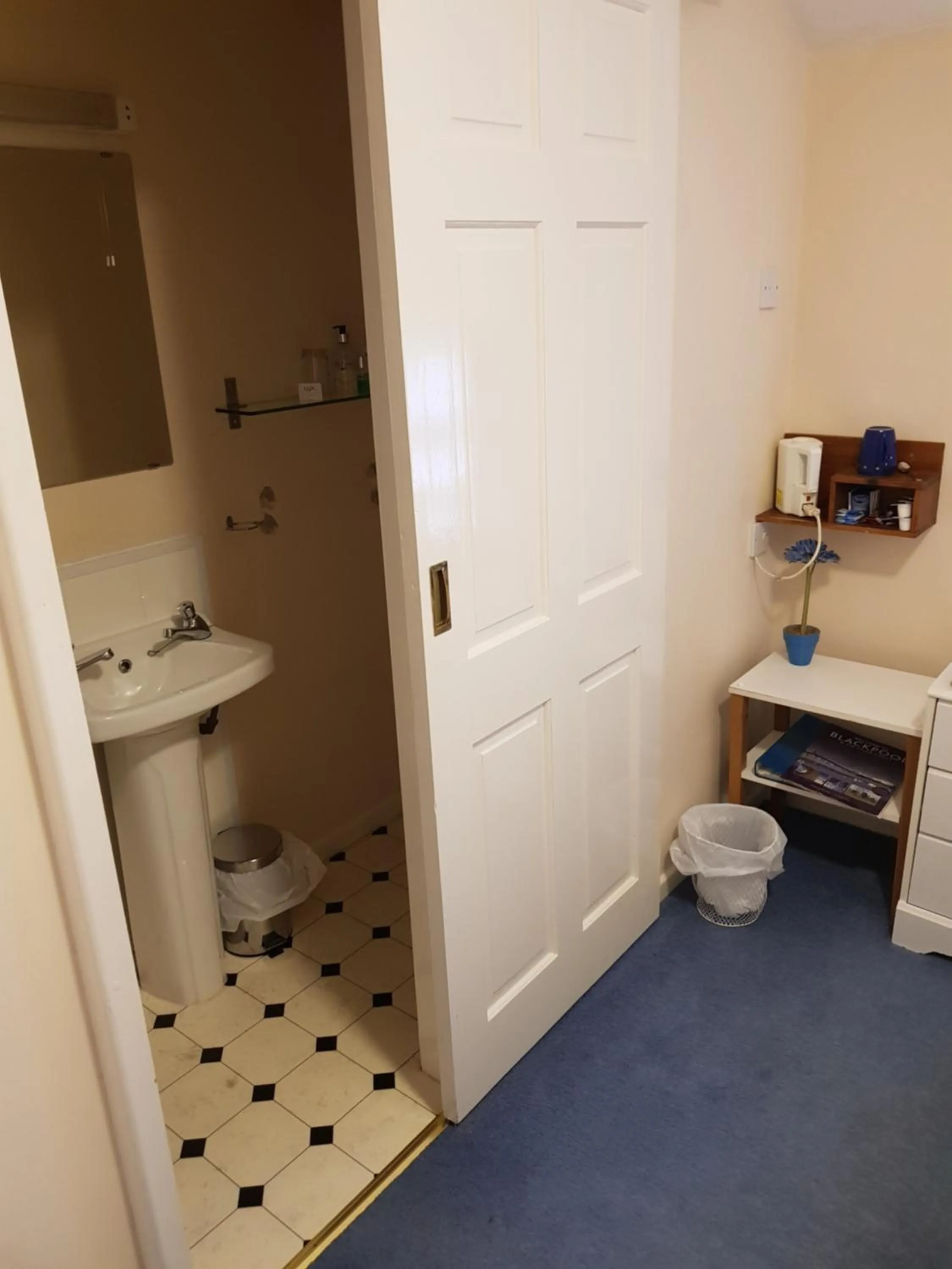 Bathroom in Marlow Lodge