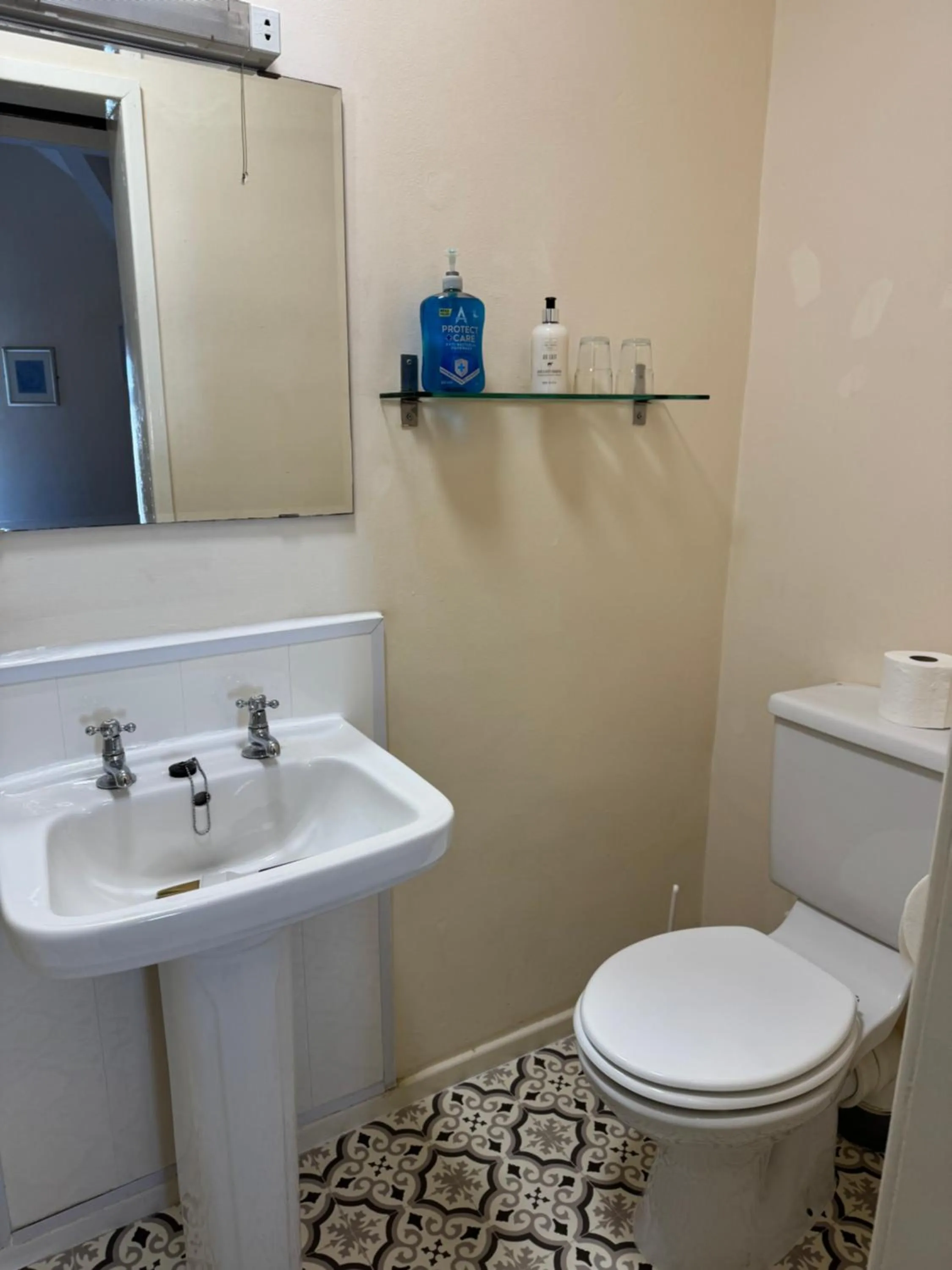 Bathroom in Marlow Lodge