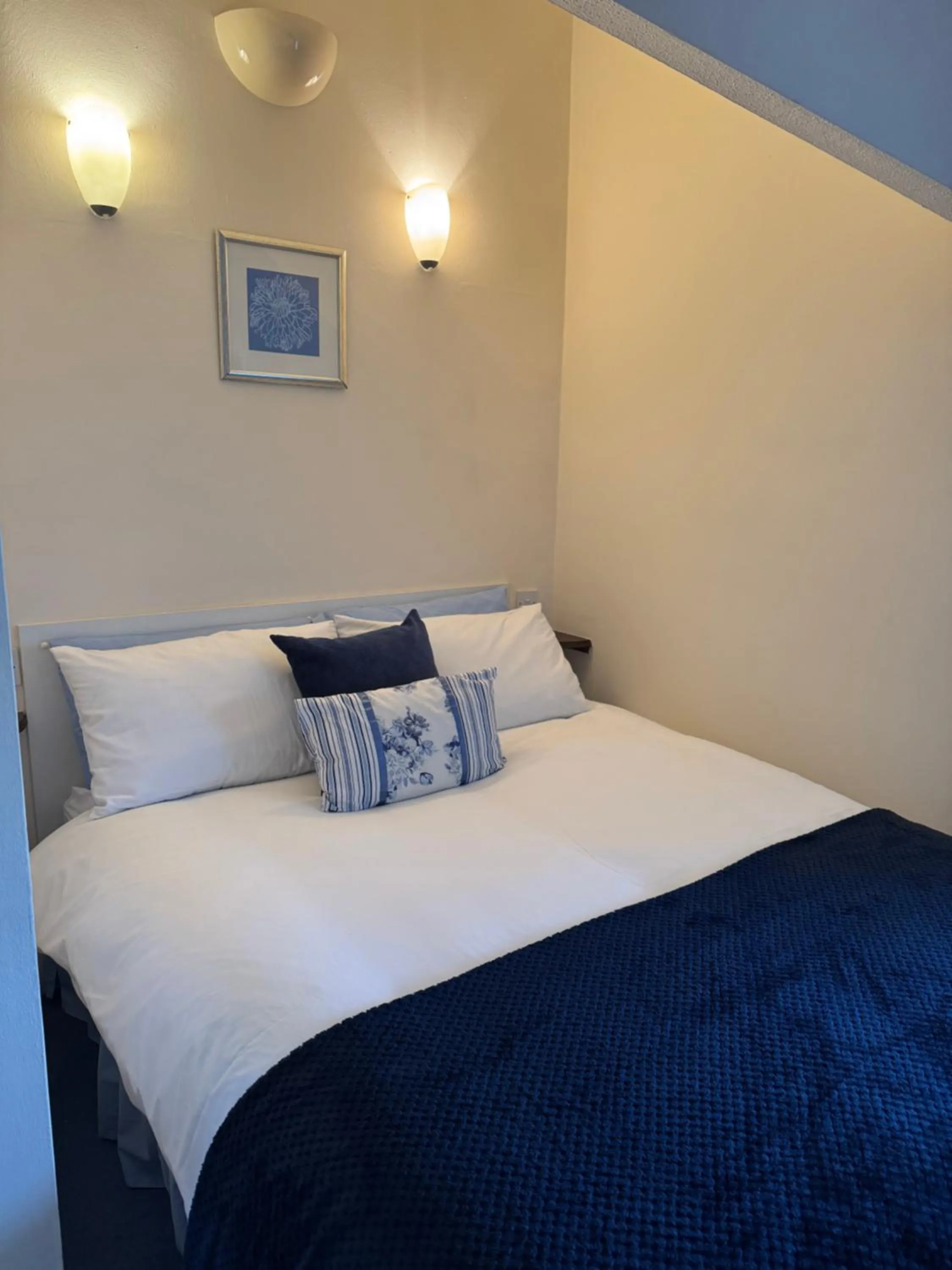 Bedroom, Bed in Marlow Lodge