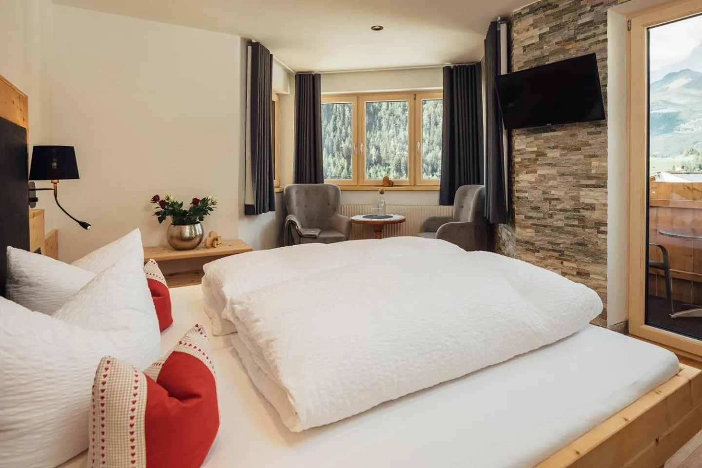 Balcony/Terrace, Bed in Haus Piz Lad