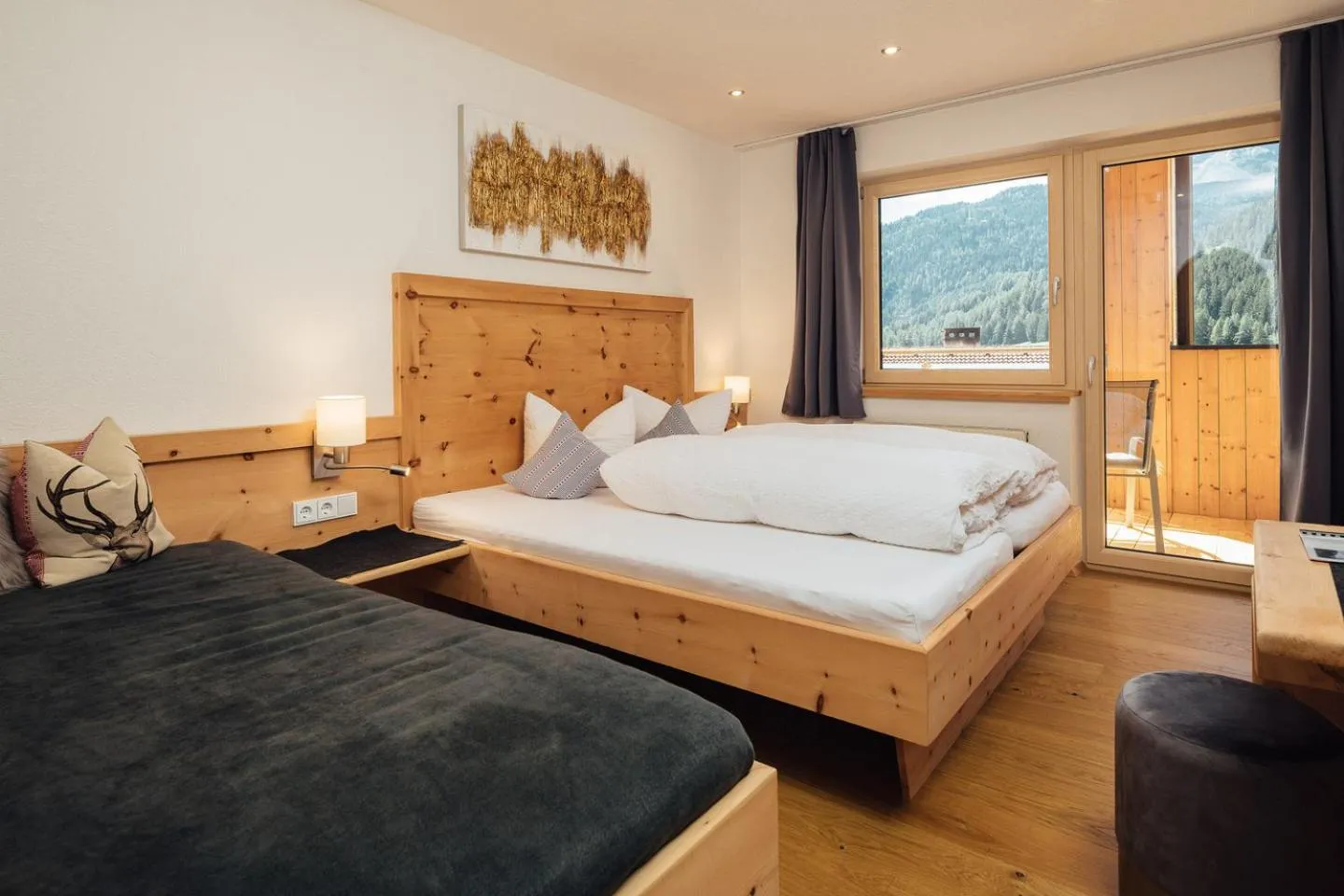 Balcony/Terrace, Bed in Haus Piz Lad