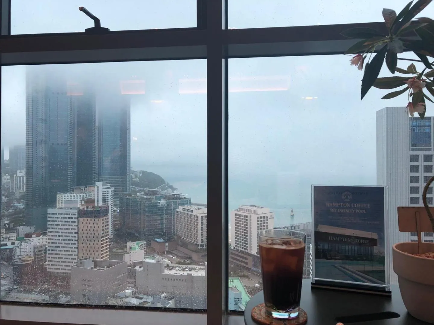 Swimming pool in Haeundae Elbon The Stay