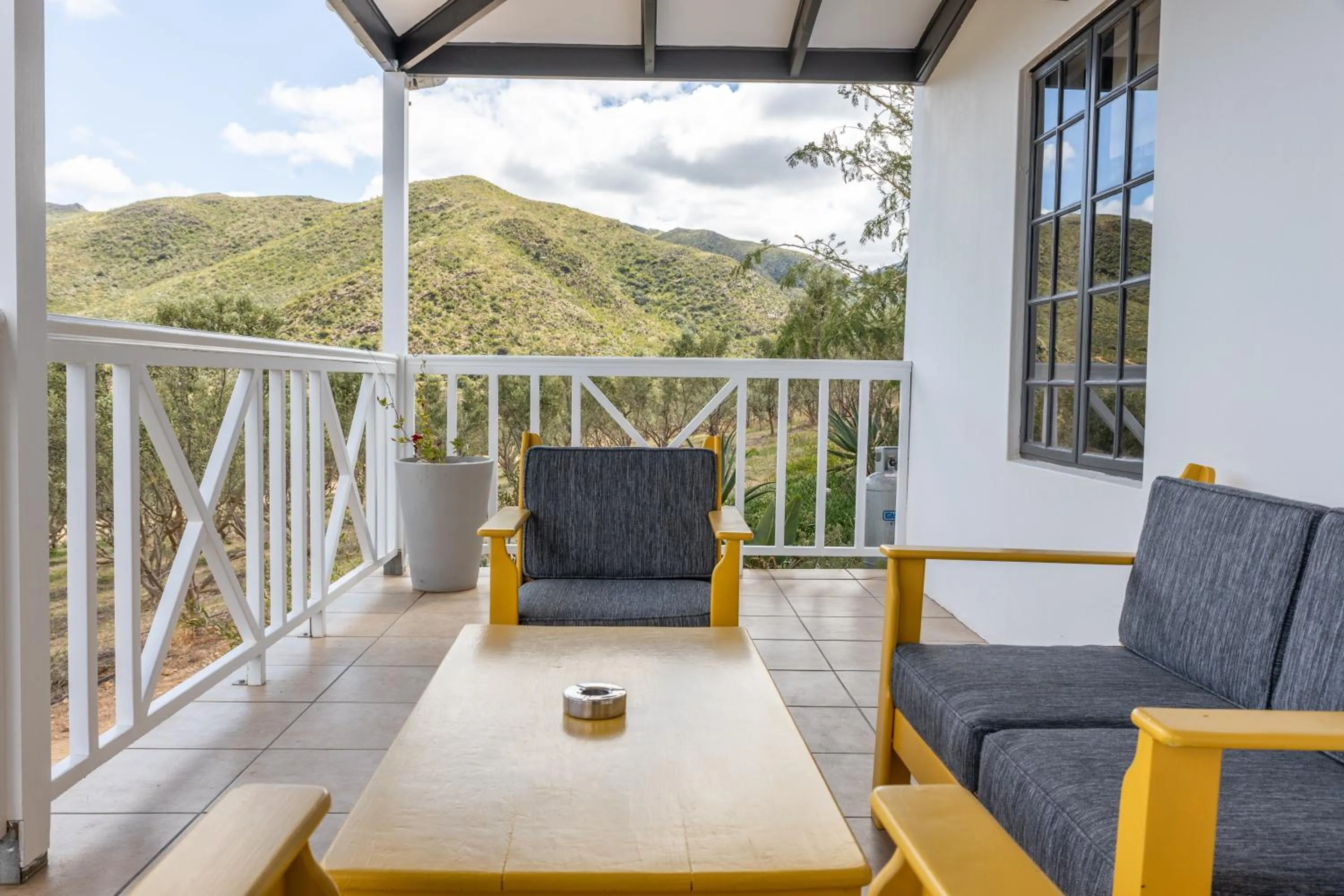 Patio in Orange Grove